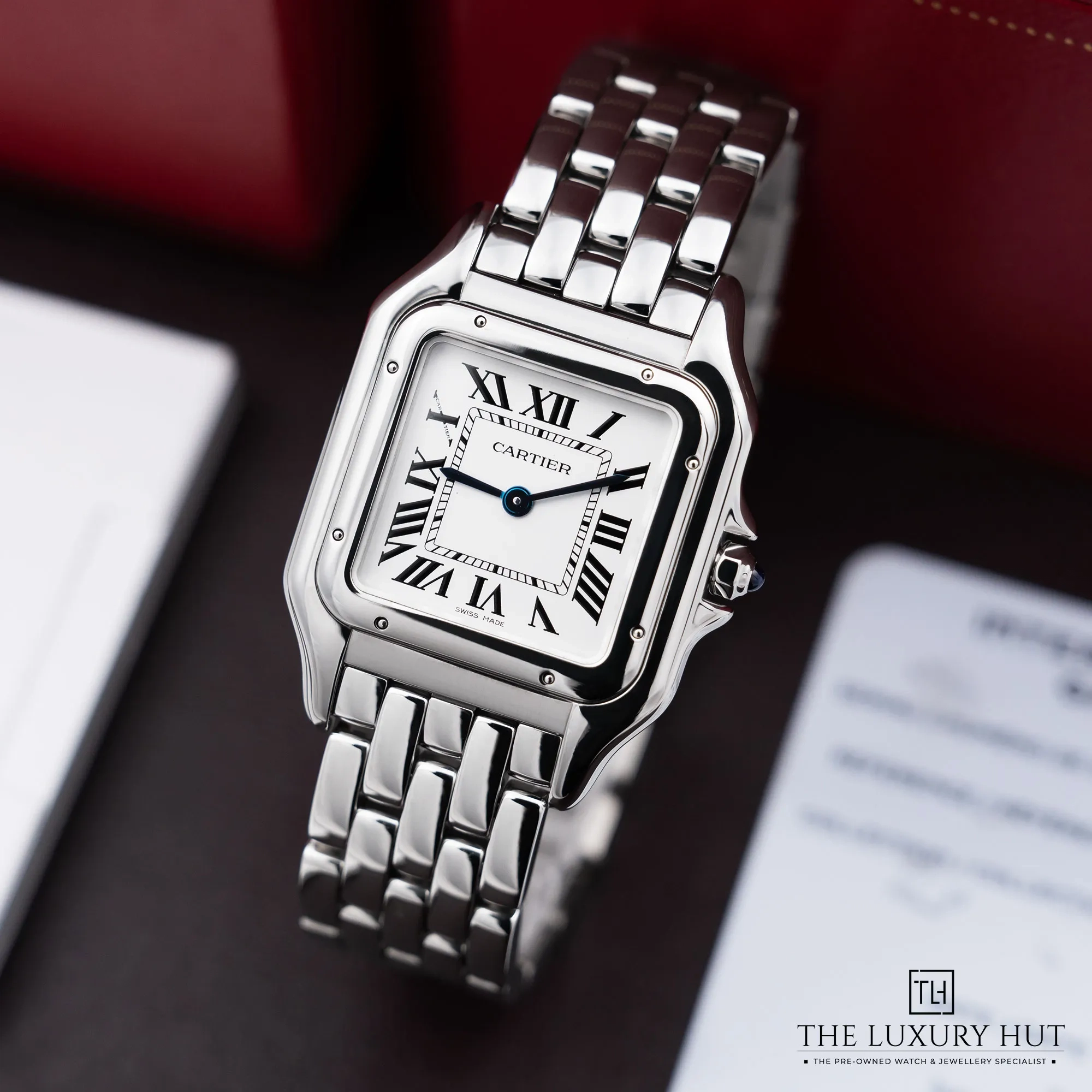 2025/12/a3370a43-1b25-4ebc-863e-b8203891d09eCartier_Panthère_de_Cartier_Medium_Steel_White_Roman_52466-b.jpg.webp