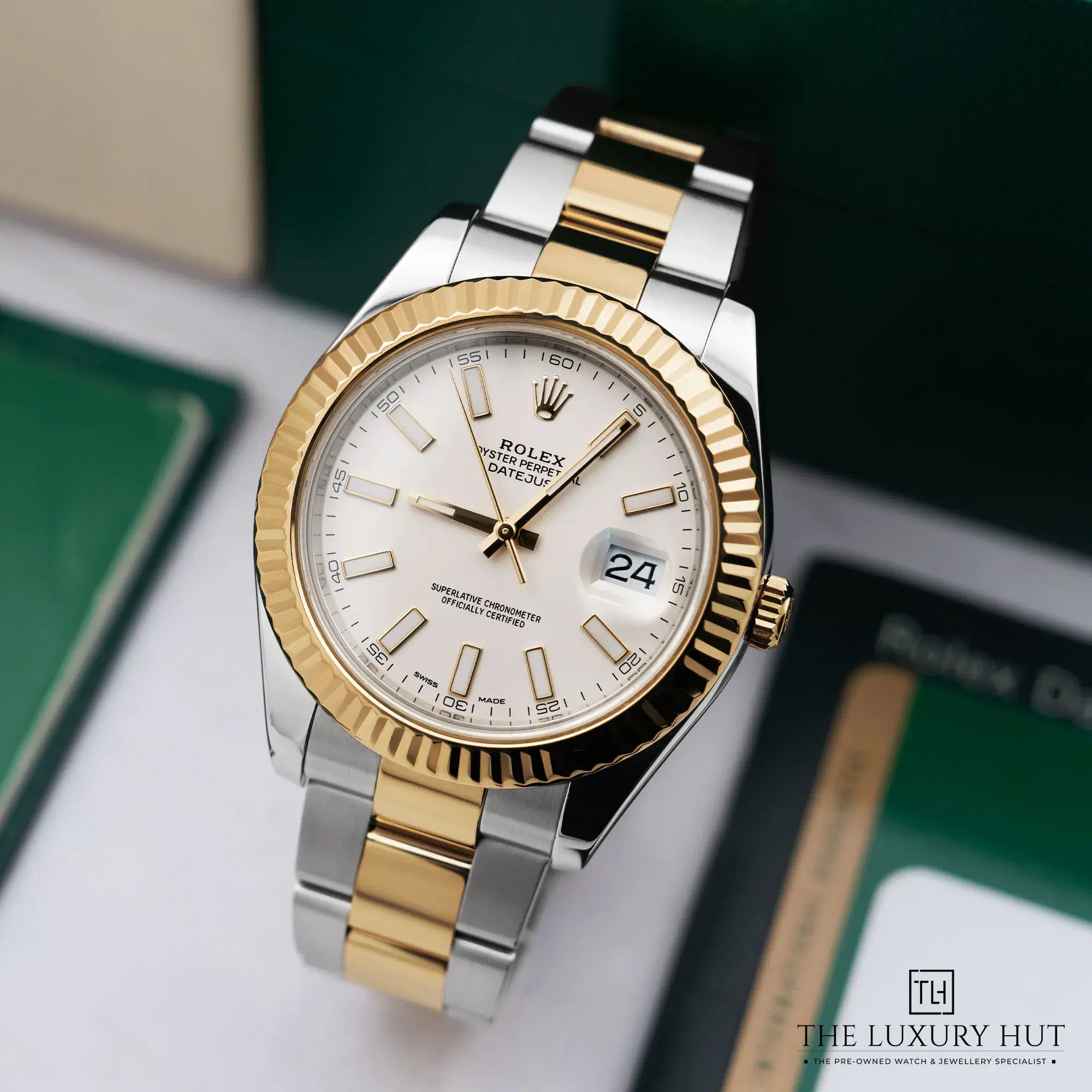 2025/12/b6d36033-9114-452d-b23e-ac731f2d29c0Rolex_Datejust_II_Steel_Gold_Ivory_Index_52488-b.jpg.webp