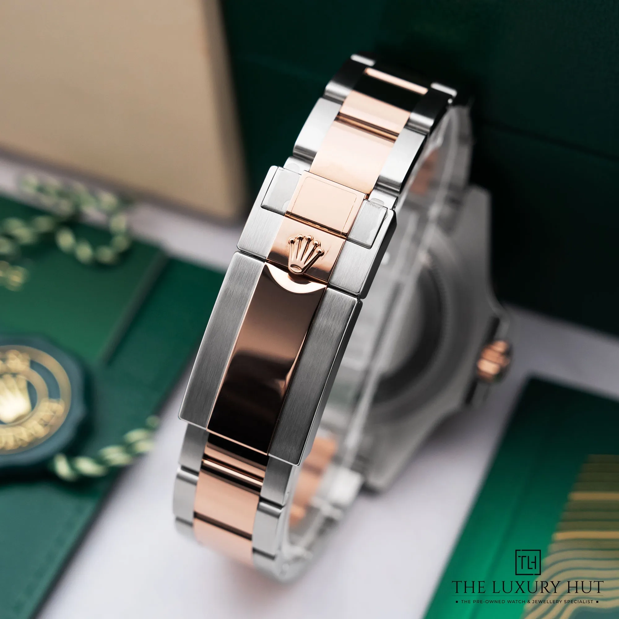 2025/12/c8500285-21b9-45b9-9b7c-7a30b1549d62Rolex_GMT-Master_II_Rootbeer_Steel_Gold_Black_52501-d.jpg.webp