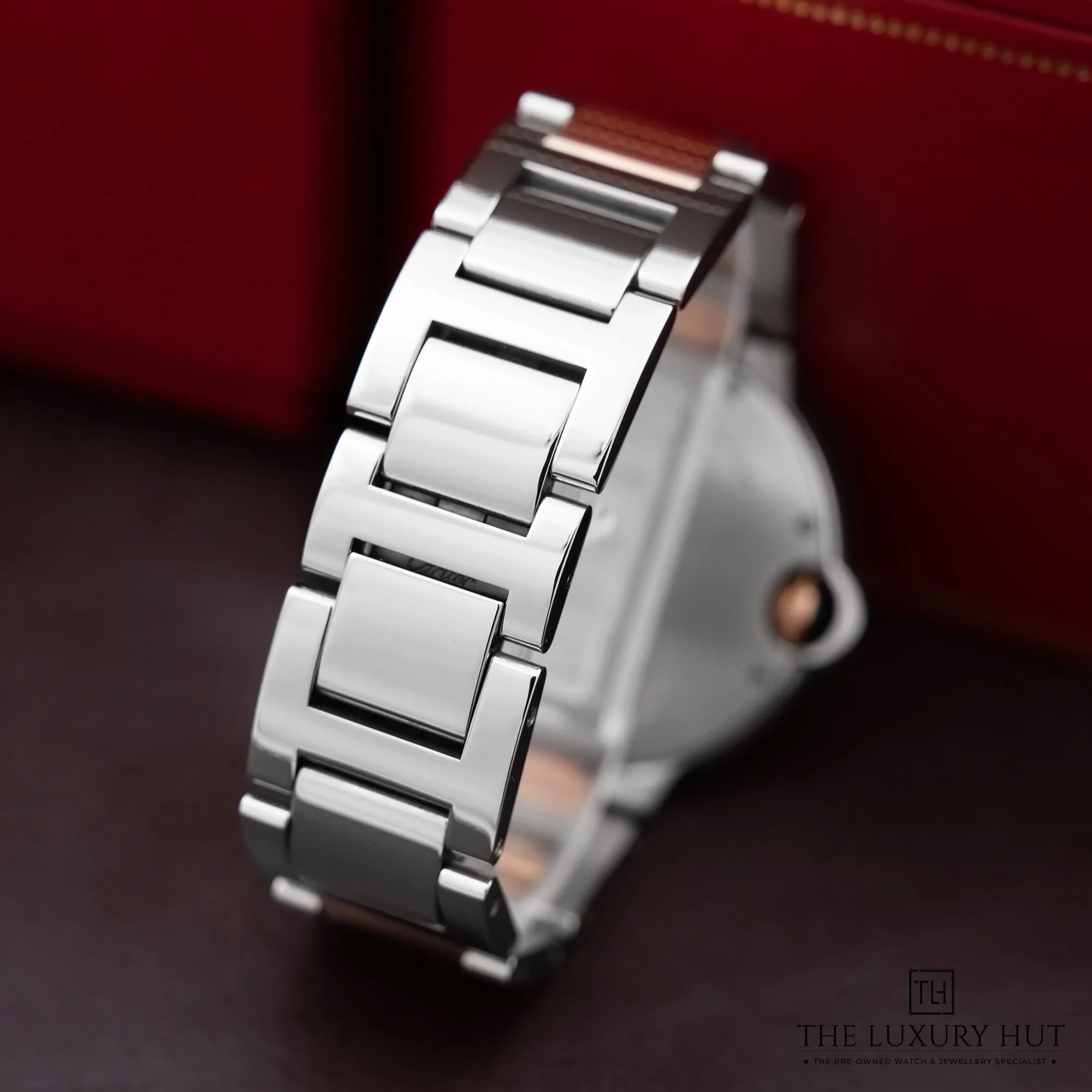 2025/12/cf5d0a58-840a-4c09-99d7-f0f7f39fc5a3Cartier_Ballon_Bleu_Steel_Gold_36_Gold_Diamond_52493-e.jpg.webp