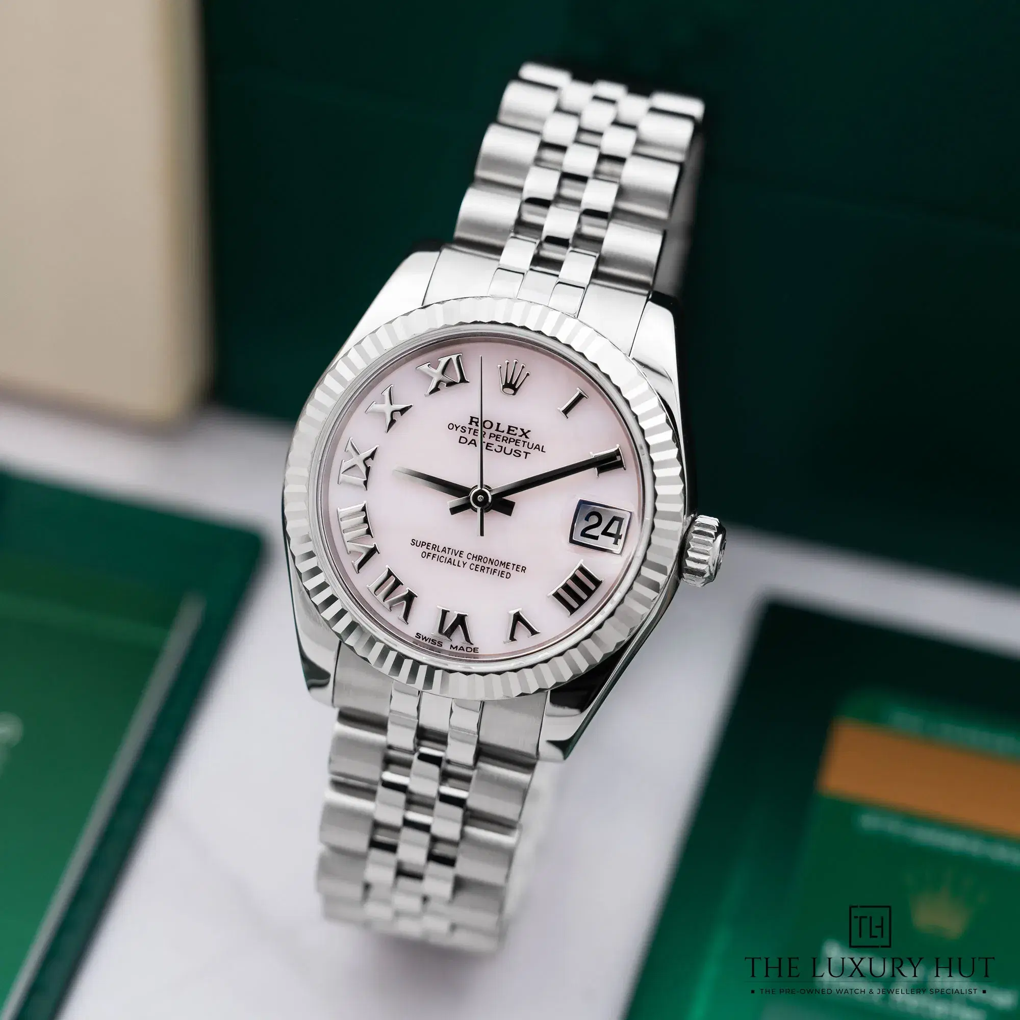 2025/12/d53e8c5d-4751-486f-a1d5-be40e2071d26Rolex_Datejust_Steel_31mm_Pink_Mother-of-Pearl_Dial_52407-b.jpg.webp