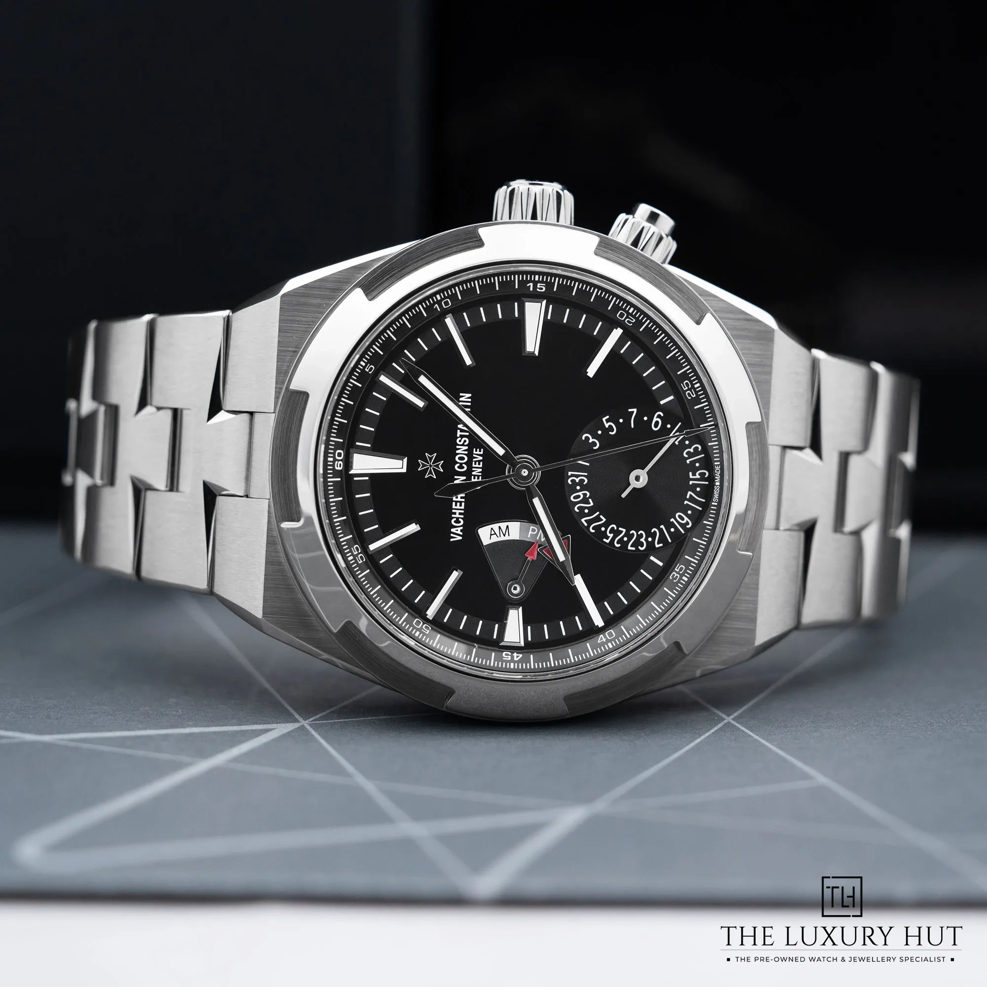 2025/12/dce49815-c3d2-46ca-b082-4f821d071303Vacheron_Constantin_Overseas_Dual_Time_Steel_Black_LB776-c.jpg.webp