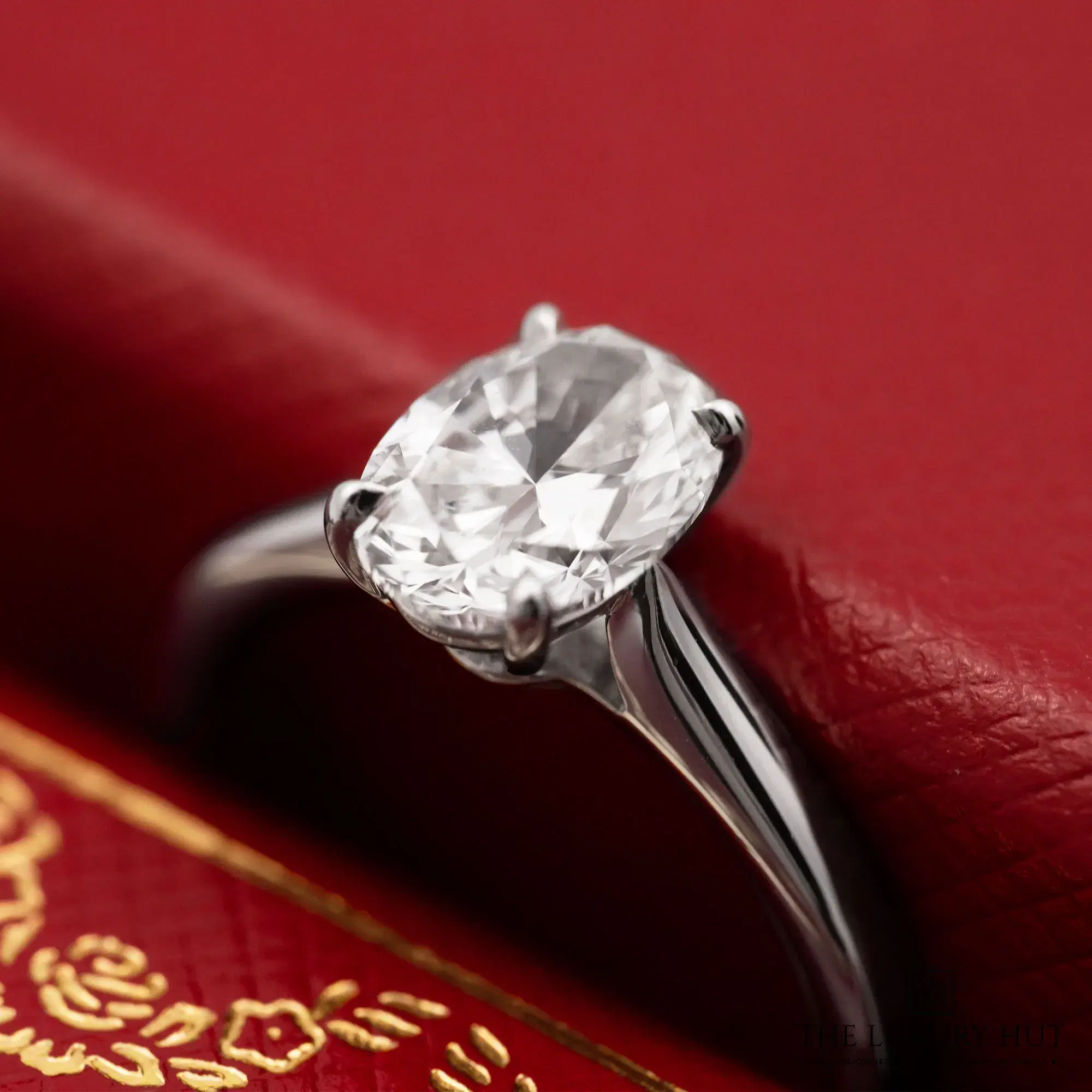 2025/12/f3fc665f-93c1-45de-9836-0af06fe49655Cartier_Platinum_Diamond_Solitaire_Engagement_Ring_52490-c.jpg.webp