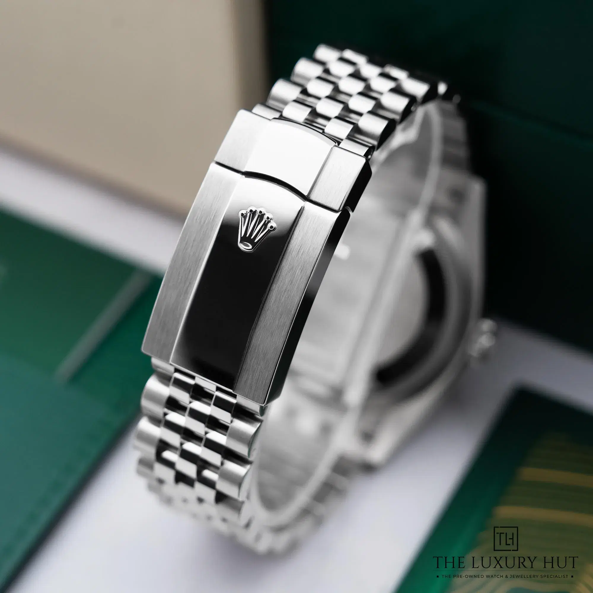2026/01/13aa871b-69d9-4969-ba6b-c0bda2276e6fRolex_Datejust_36_Steel_White_Gold_Green_Dial_52592-d.jpg.webp
