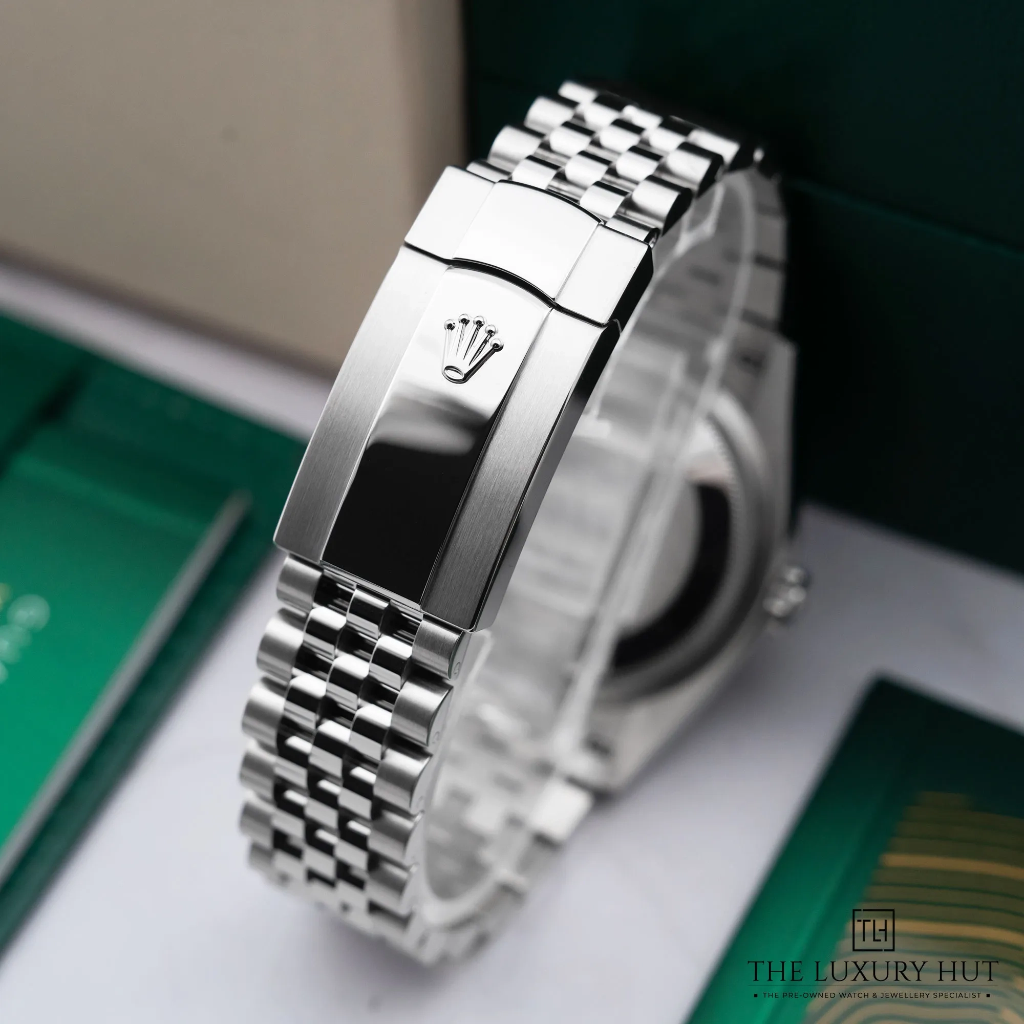 2026/01/37d14575-6835-490e-a8c6-25eac8547657Rolex_Datejust_36_Steel_Black_Baton_Update_LB796-d.jpg.webp