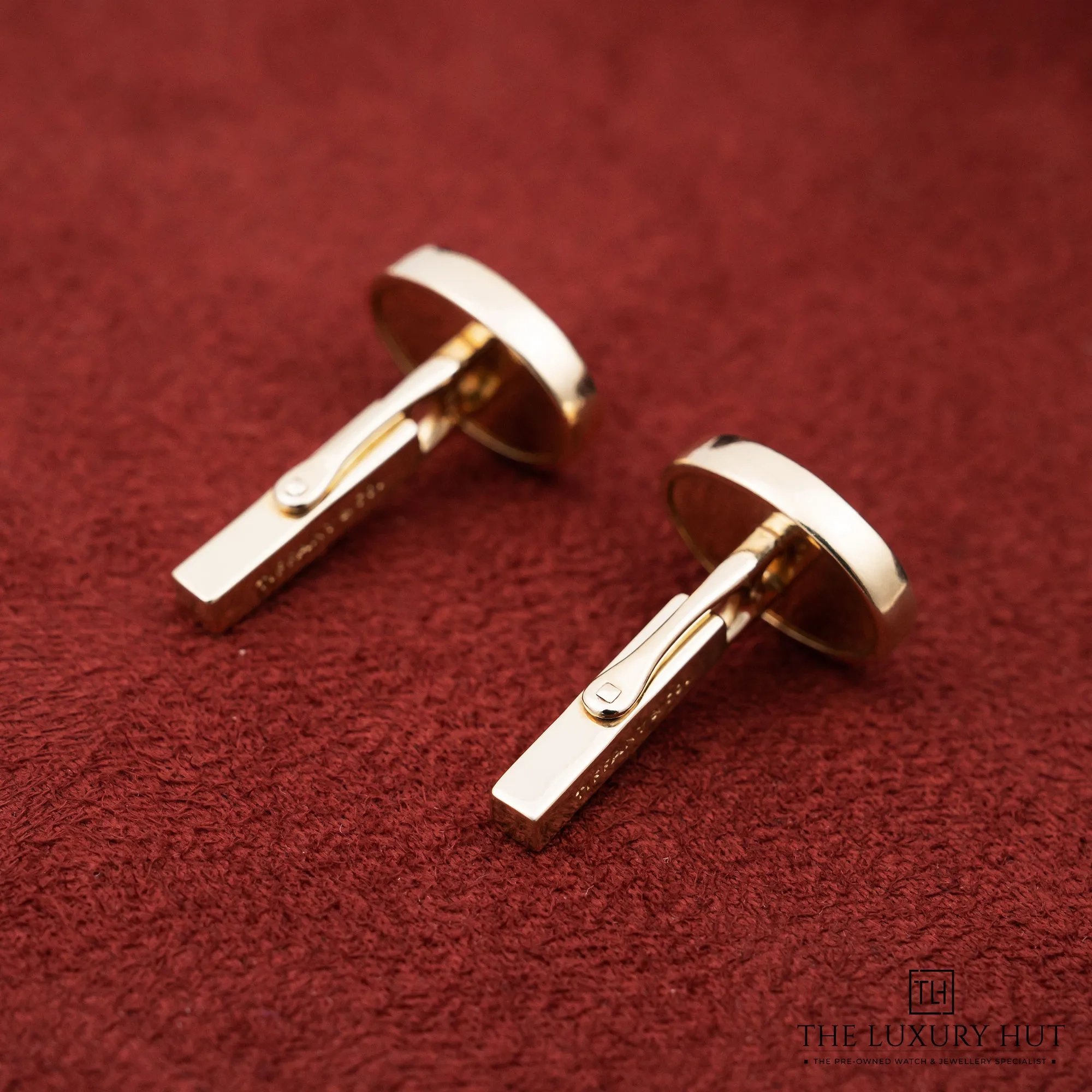 2026/01/4ddc1716-25e0-4fc6-98df-79ed6bc20f32Tiffany_Co_Yellow_Gold_Onyx_Cufflinks_LB832-d.jpg.webp