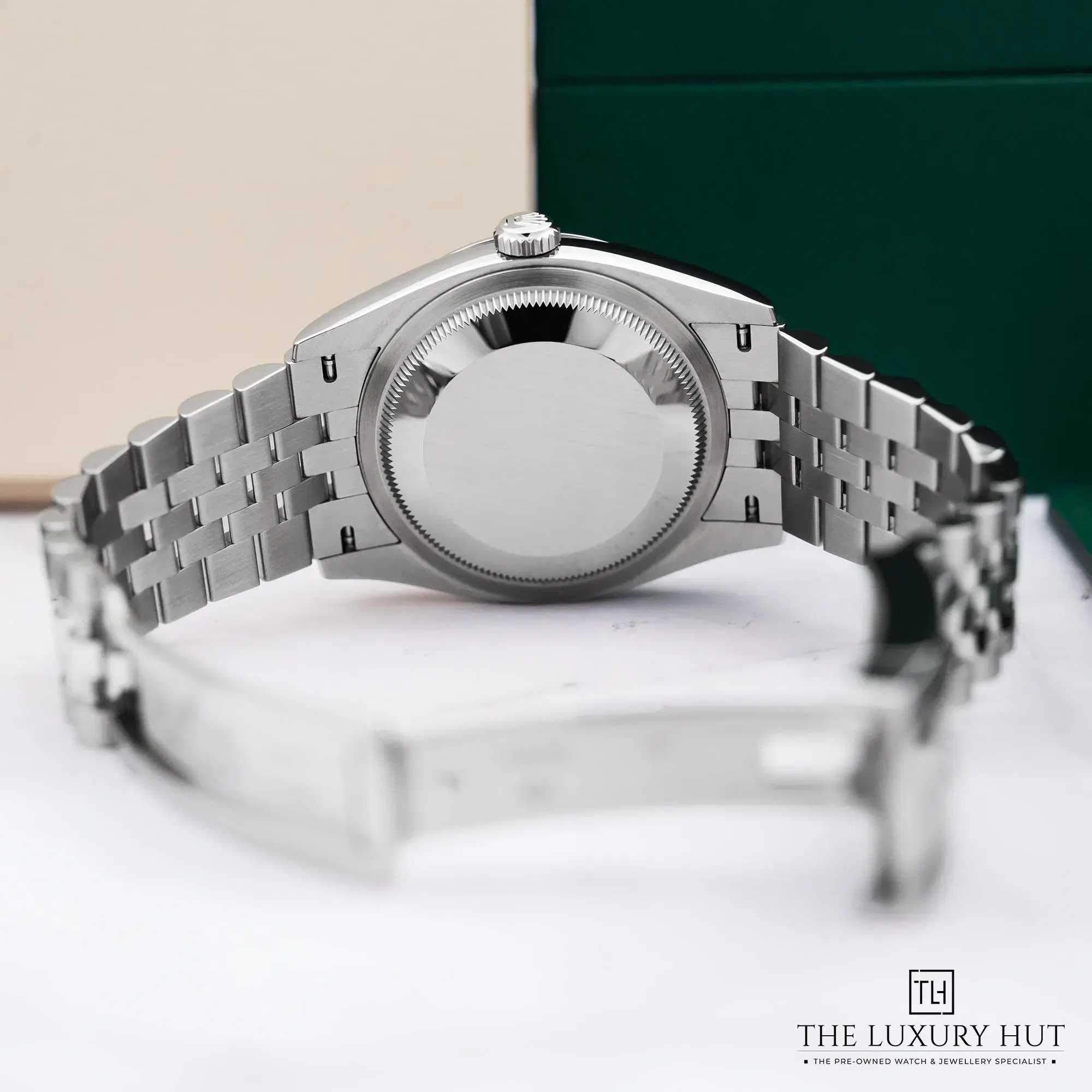 2026/01/58e9b8dd-a4b4-4afc-b1df-7d9098eea64eRolex_Datejust_36_Steel_White_Gold_Green_Dial_52592-c.jpg.webp