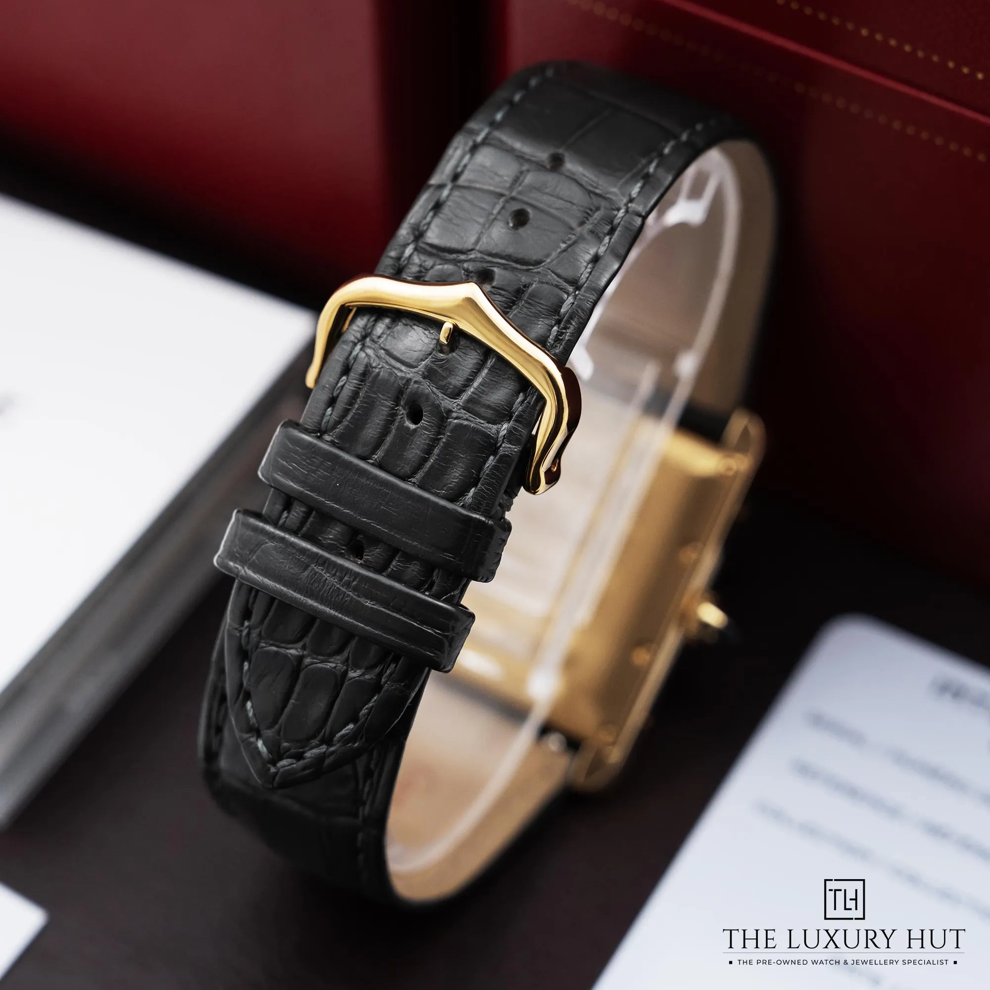 2026/01/81d7c51a-e1cc-4e4b-a635-ea590449e27cCartier_Tank_Louis_Cartier_Large_Yellow_Gold_52632-d.jpg.webp