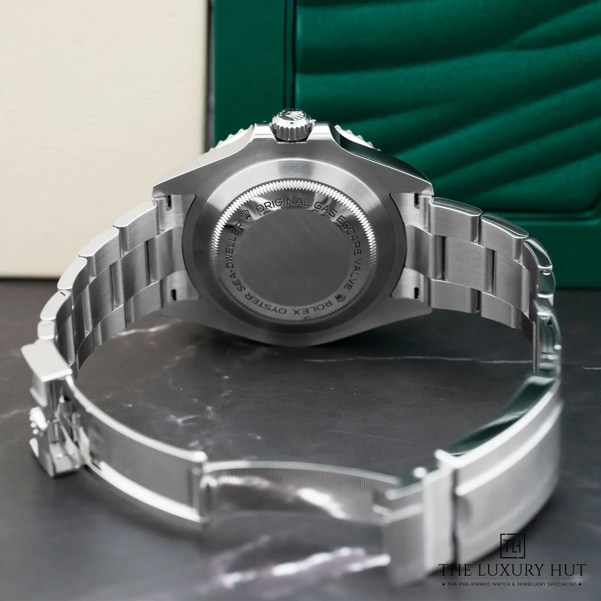 2026/01/a4fc090b-a6c5-44ce-8307-374e3f8bca72Rolex_Sea-Dweller_Steel_43mm_Black_Dial_52568-c.jpg.webp