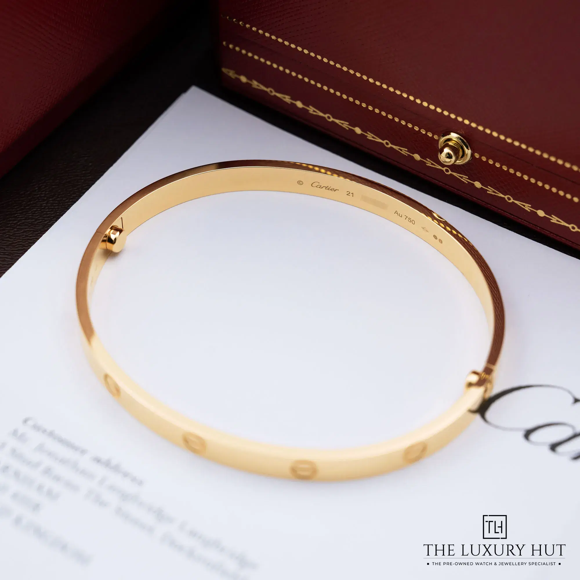 2026/01/ab096ce6-1648-4322-bc42-d583511ea864Cartier_LOVE_Bracelet_Classic_Yellow_Gold_52569-c.jpg.webp