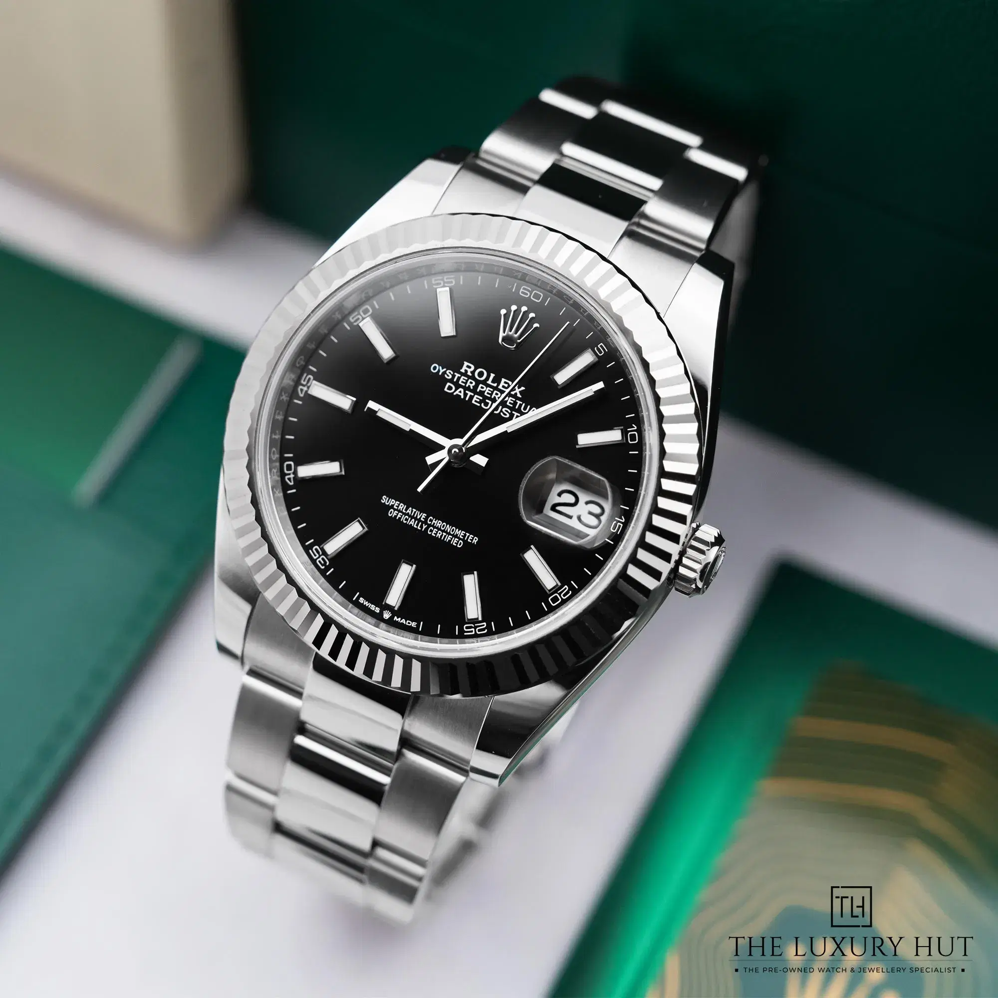2026/01/c00795f4-2087-4787-b968-7678561ba231Rolex_Datejust_41_Steel_Gold_Black_Dial_52597-b.jpg.webp