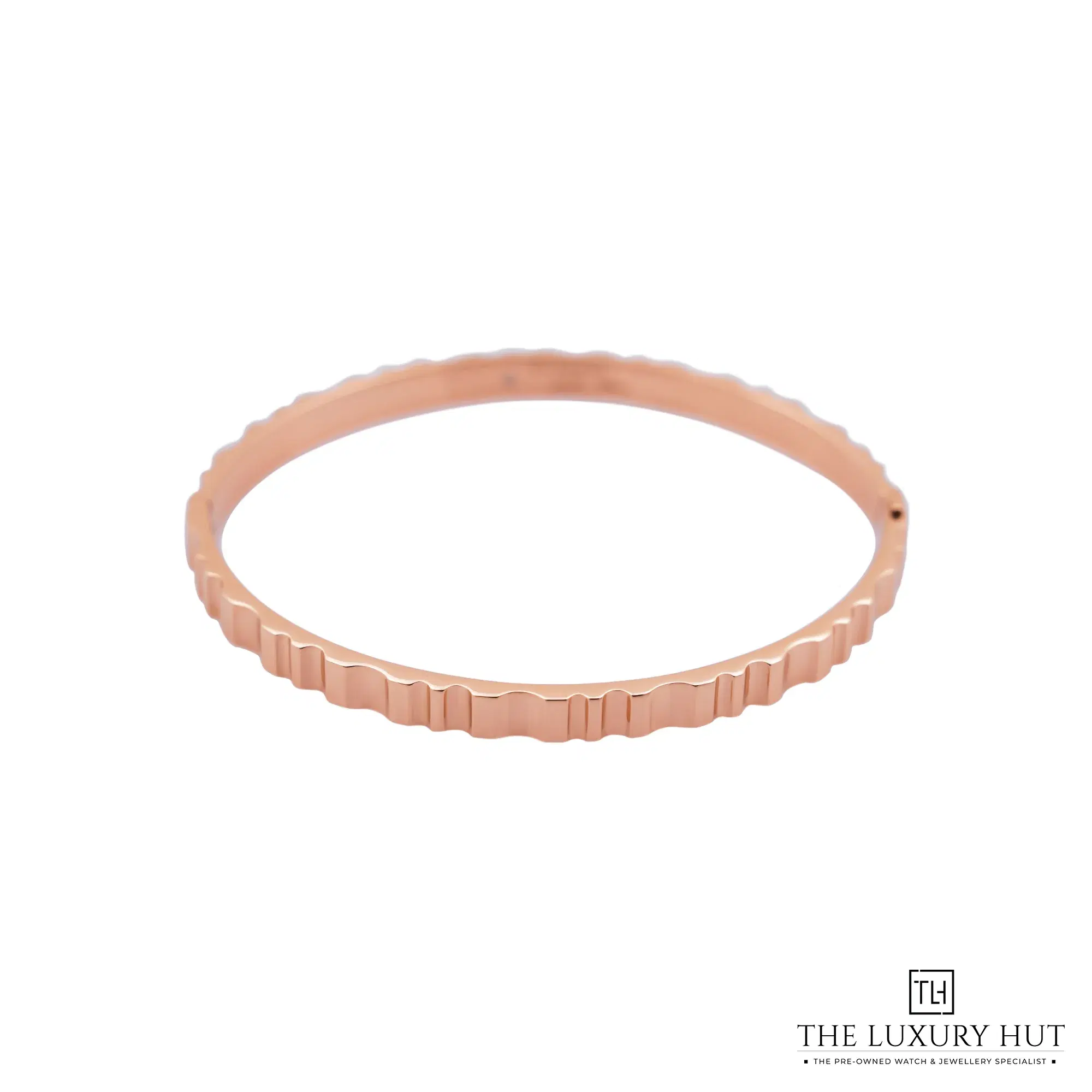2026/01/c3d0538c-1d65-458e-9987-312901d2a0e6De_Beers_RVL_Rose_Gold_Diamond_Bangle_52515-a.jpg.webp