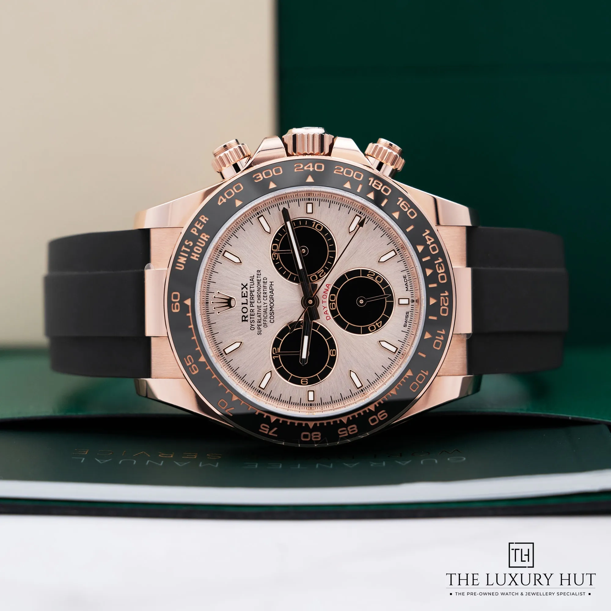 2026/01/d7f378ce-28d1-434e-8318-a20345b6896bRolex_Cosmograph_Daytona_SundustDial_GABY1245-c.jpg.webp