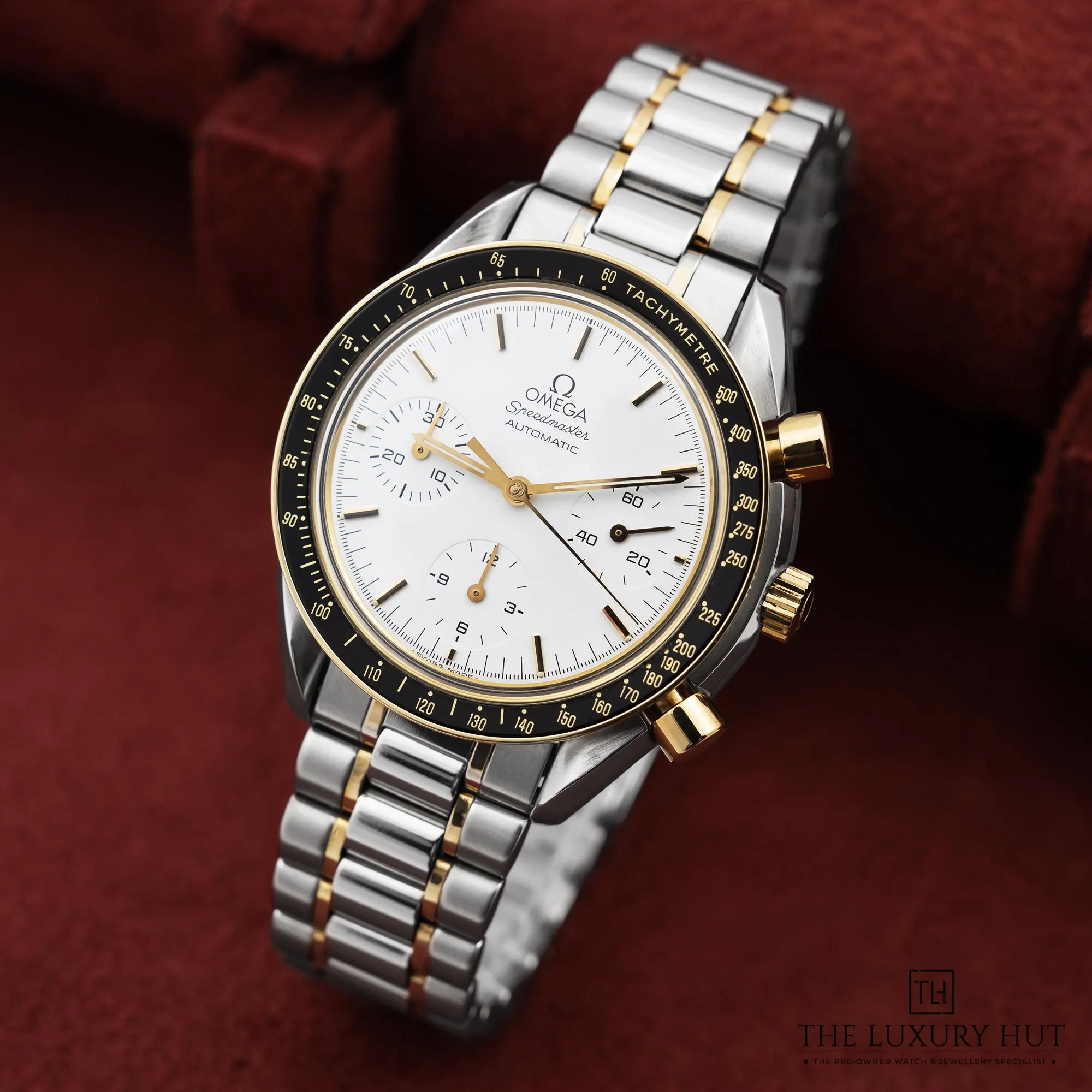 2026/01/ecccfa06-738c-45d0-9f4d-657121ef179eOmega_Speedmaster_Reduced_39mm_White_Dial_LB789-b.jpg.webp