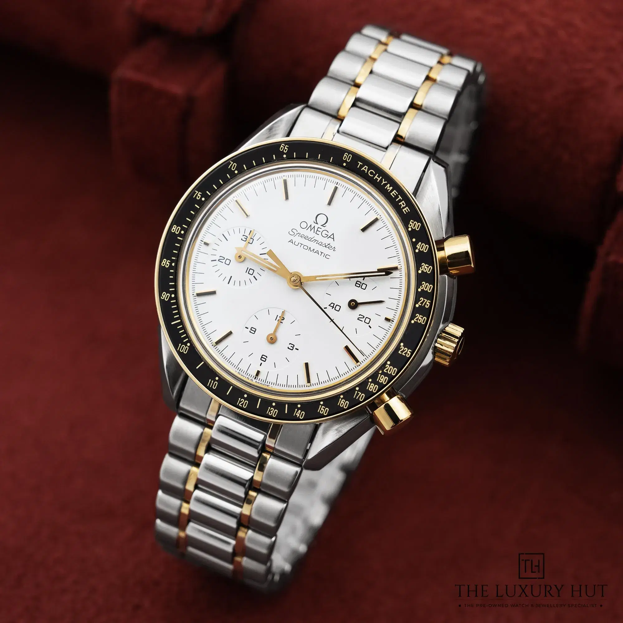 2026/01/ecccfa06-738c-45d0-9f4d-657121ef179eOmega_Speedmaster_Reduced_39mm_White_Dial_LB789-b.jpg.webp