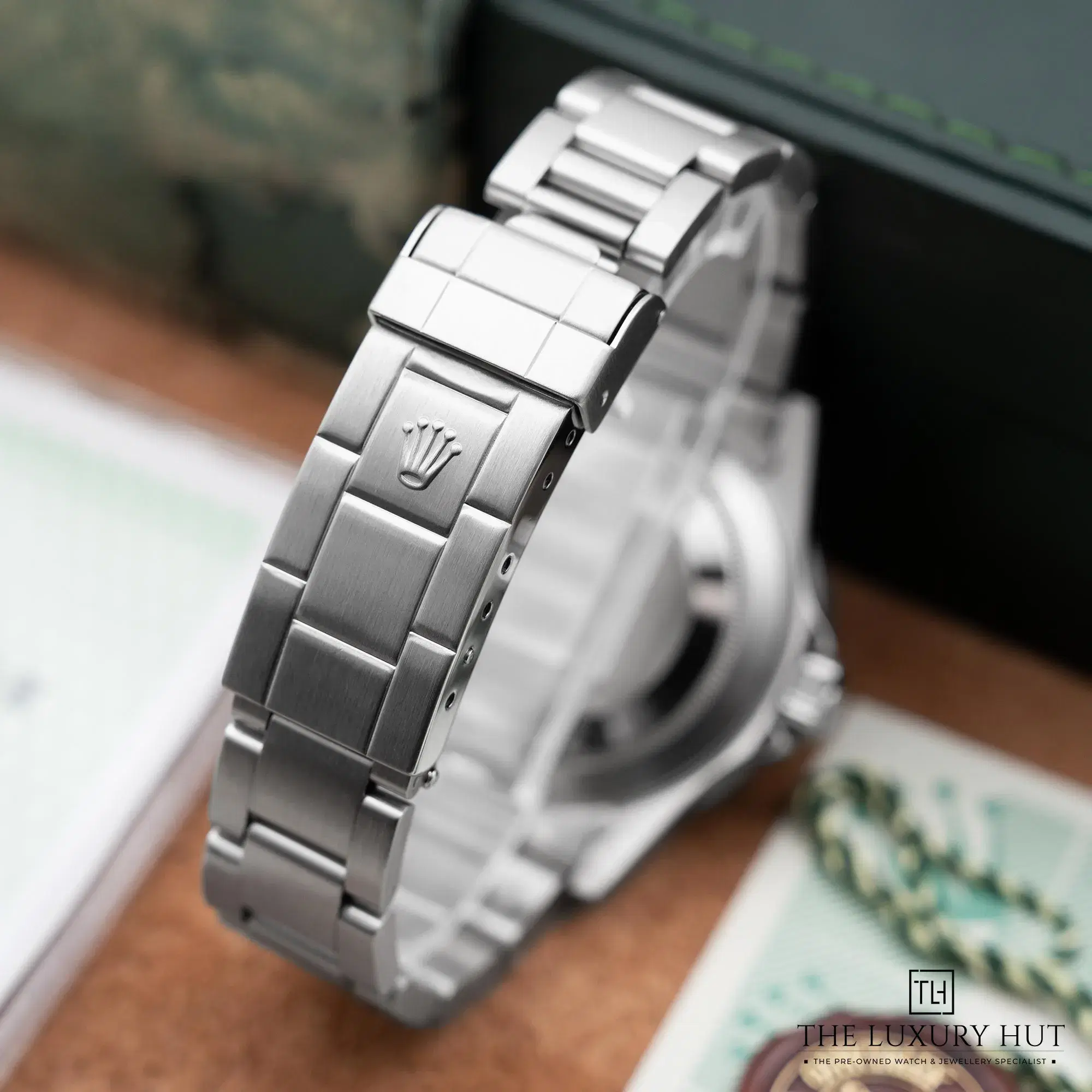 2026/01/faf33db9-b86a-476c-a15a-a527dc1ce9d1Rolex_Submariner_Date_Steel_40_Black_Dial_52533-d.jpg.webp