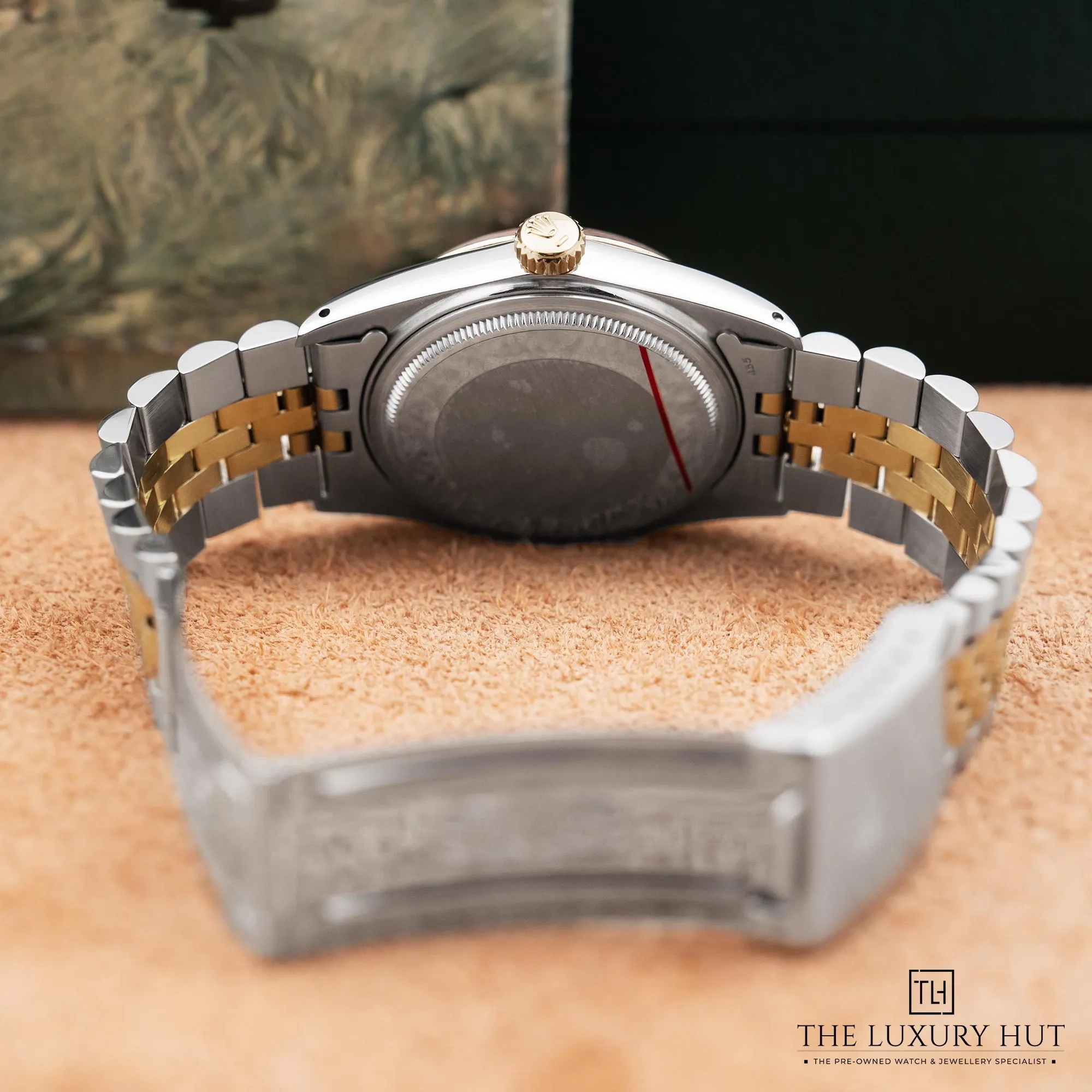 2026/02/0a3b83e2-6b44-420a-9cd6-2703b30bc1c7Rolex_Datejust_Steel_Gold_36_Black_Baton_Dial_52558-c.jpg.webp