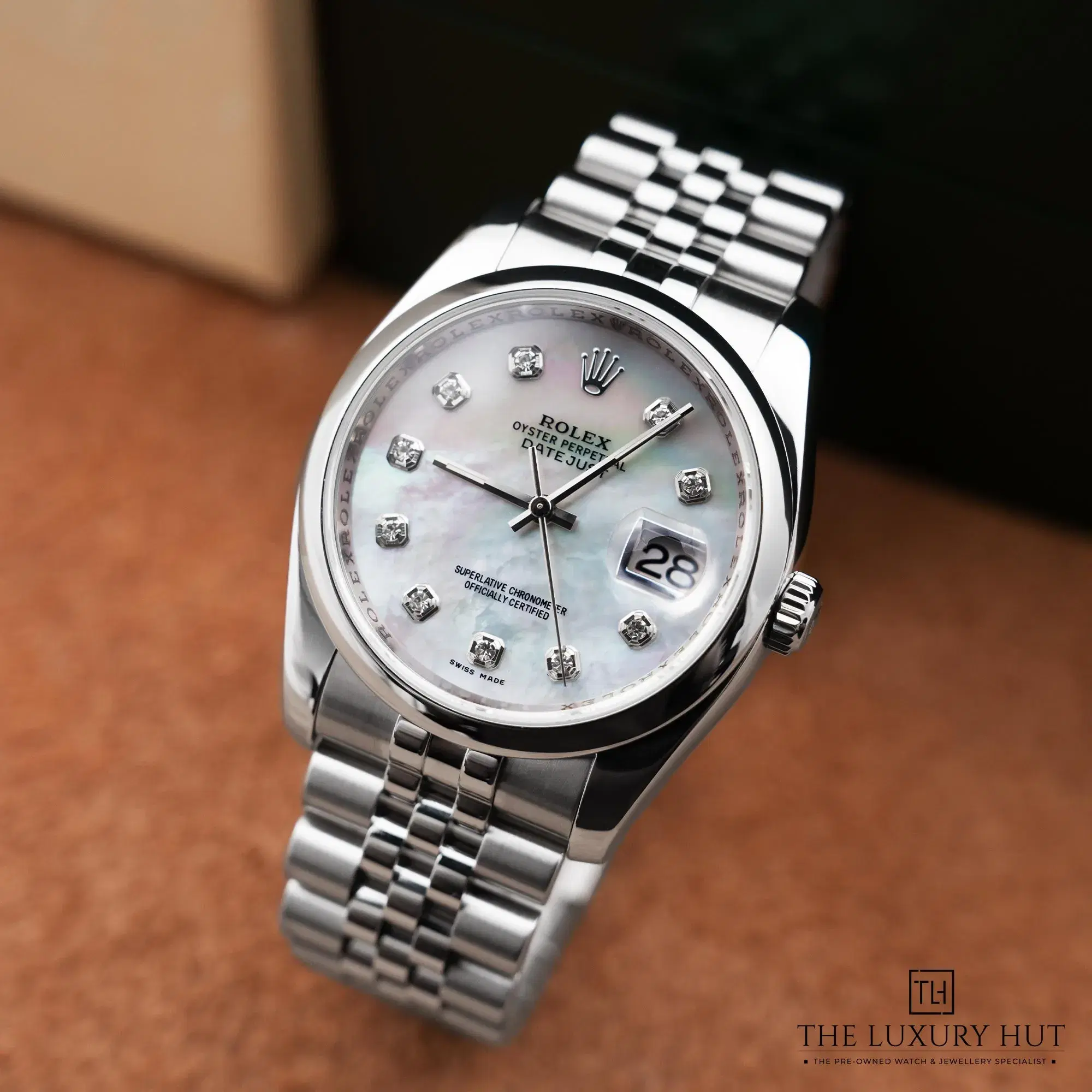2026/02/0b88481a-463d-48a9-926b-c16d9795df35Rolex_Datejust_36_Steel_MOP_Diamond_New_52559-b.jpg.webp