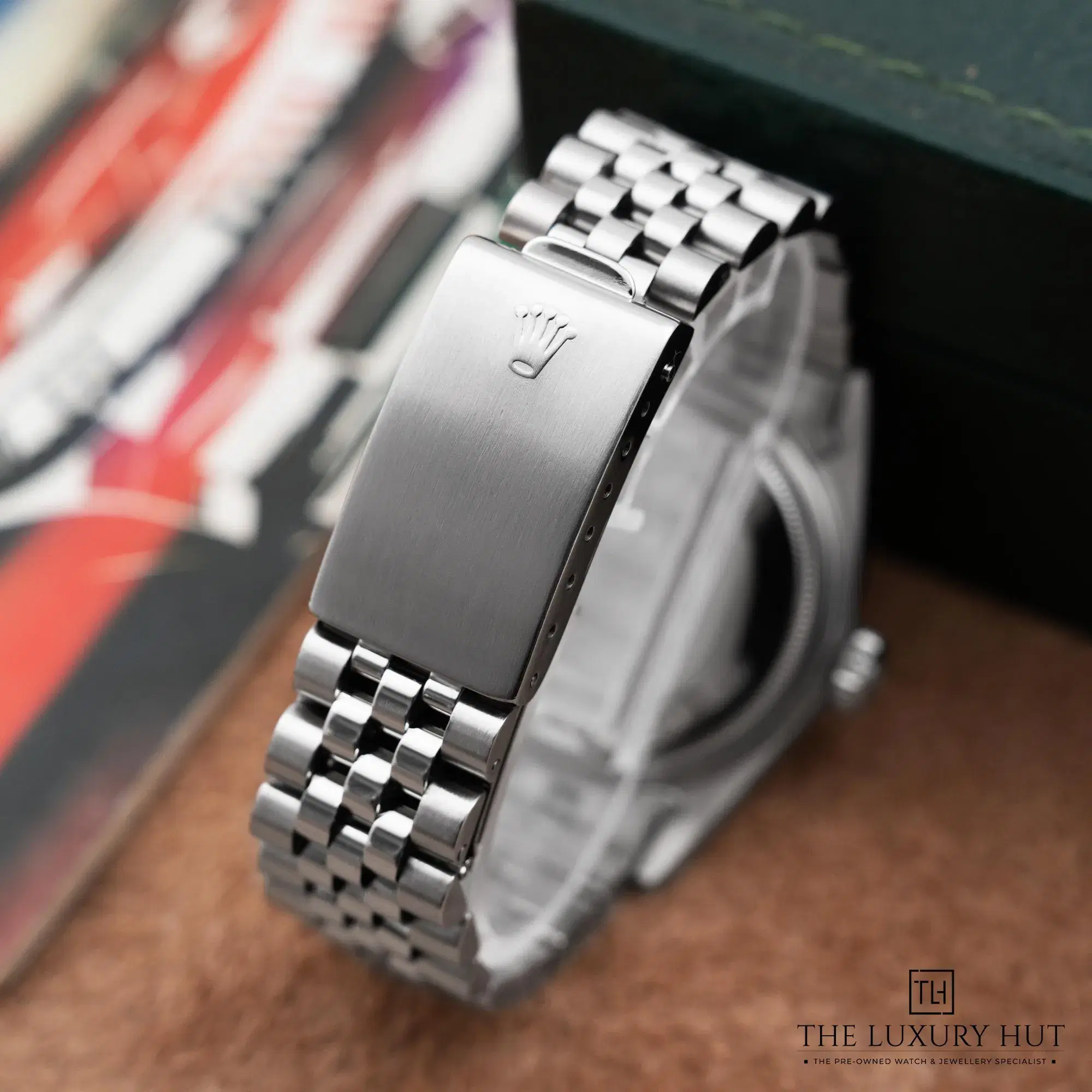 2026/02/35840b73-d2b4-4112-b415-14765180097eRolex_Datejust_36_Silver_Linen_Dial_52596-d.jpg.webp