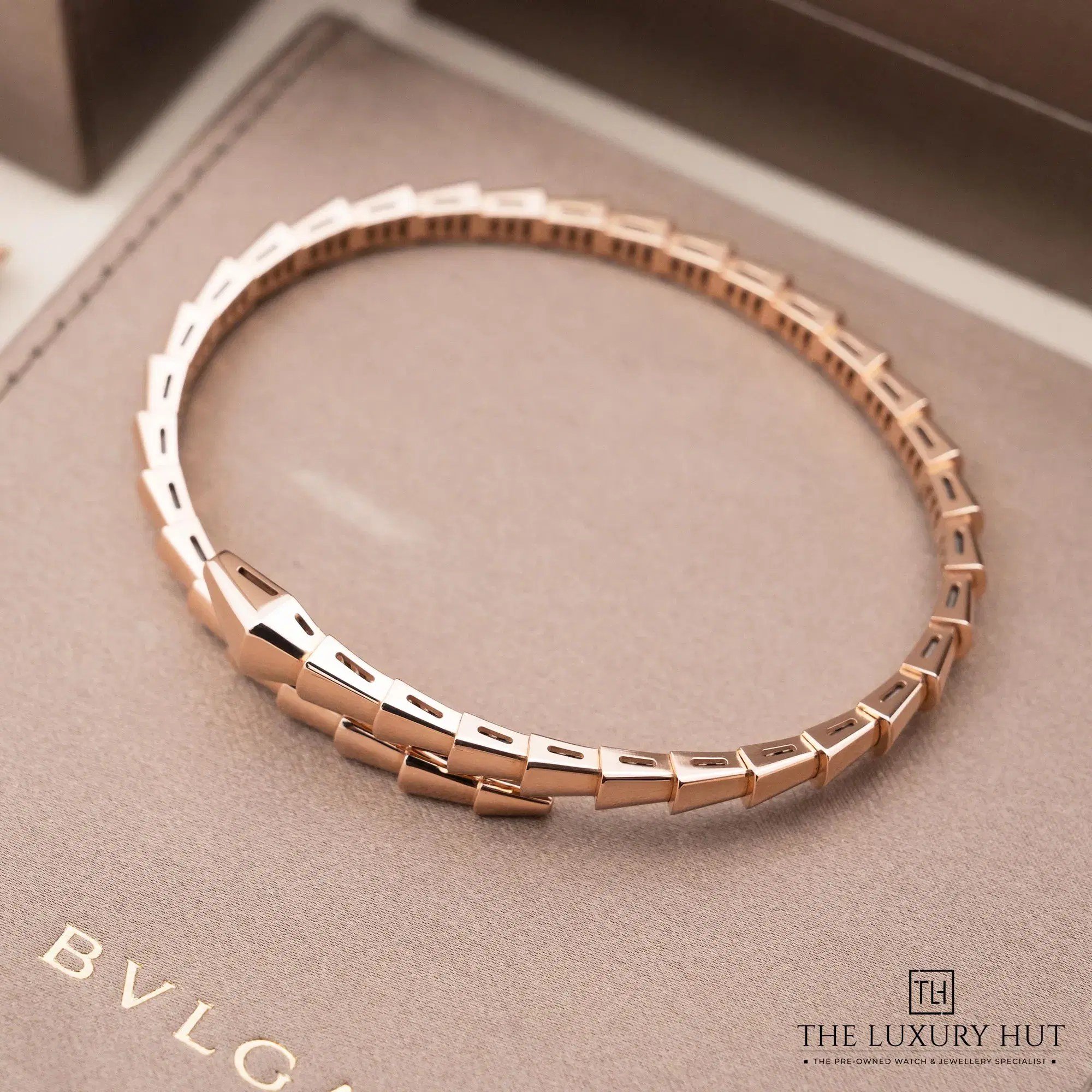 2026/02/3f699904-52ad-430a-83f9-70c892374aa6Bvlgari_18ct_Rose_Gold_Serpenti_Viper_Bracelet_52618-c.jpg.webp