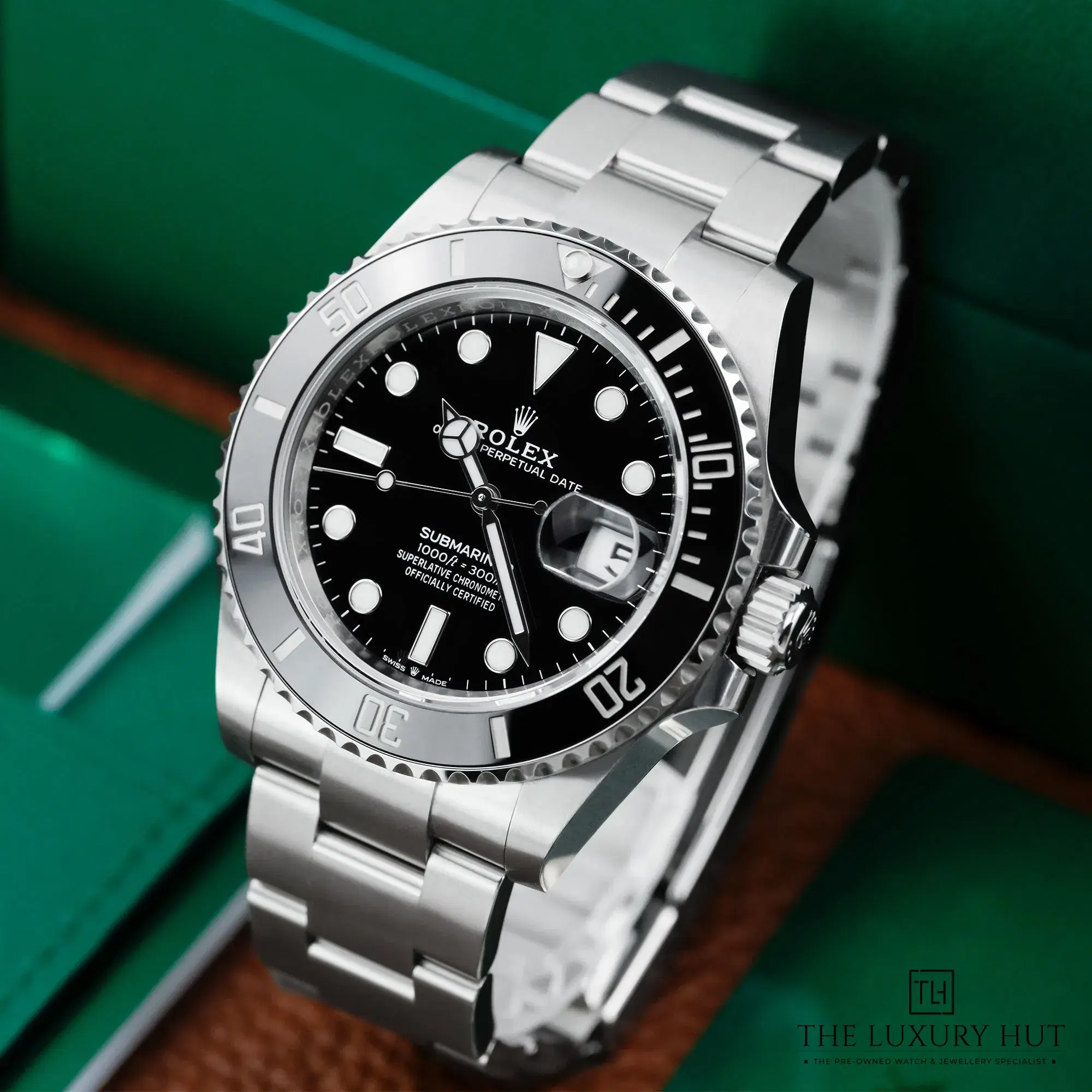 2026/02/6e4dc78e-1c78-4f65-8328-7c5297e185afRolex_Submariner_Date_Steel_41mm_Black_Dial_52621-b.jpg.webp
