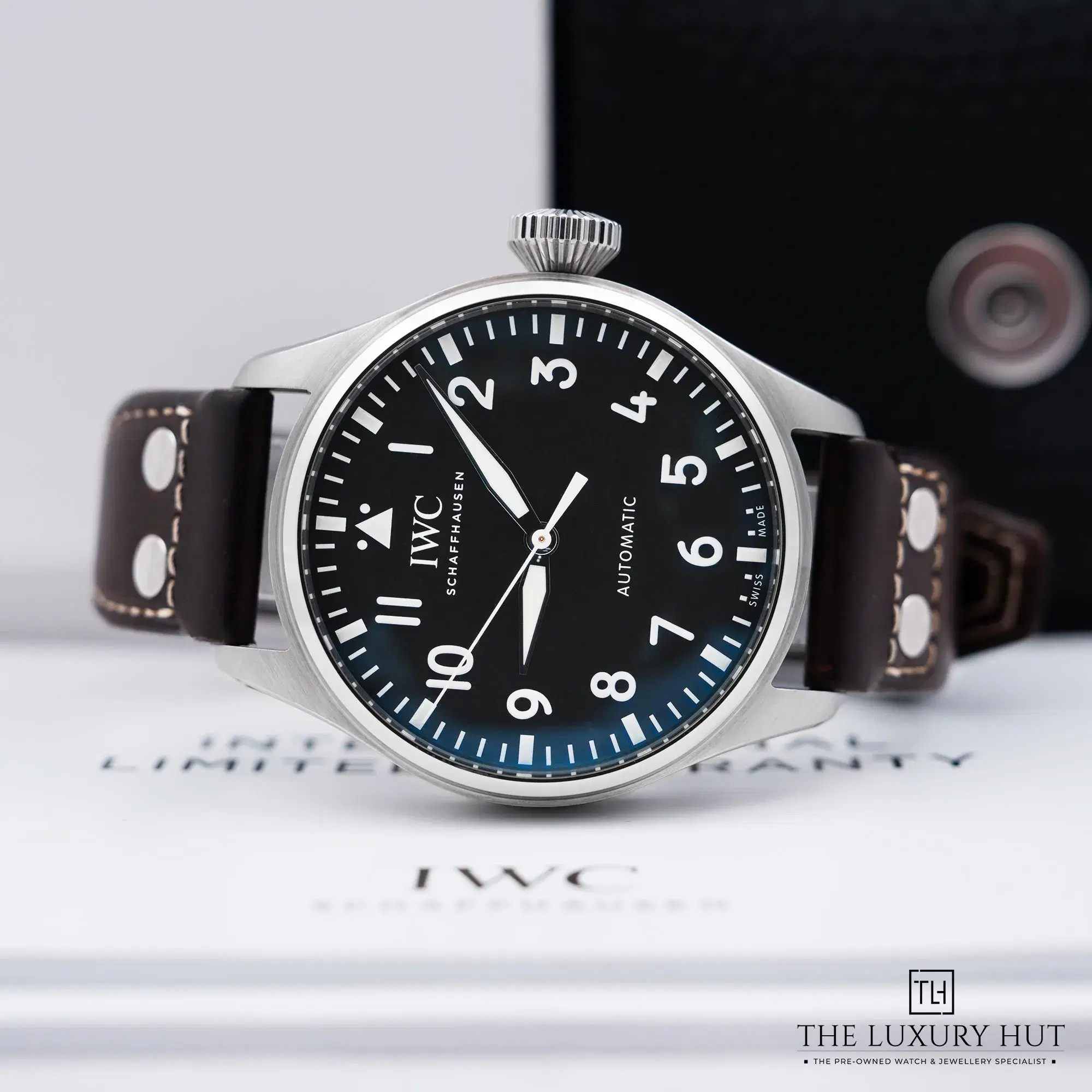 2026/02/774cf60f-75d8-45ba-80b8-e5178289605bIWC_Big_Pilot_Steel_43mm_Black_Dial_LB819-c.jpg.webp