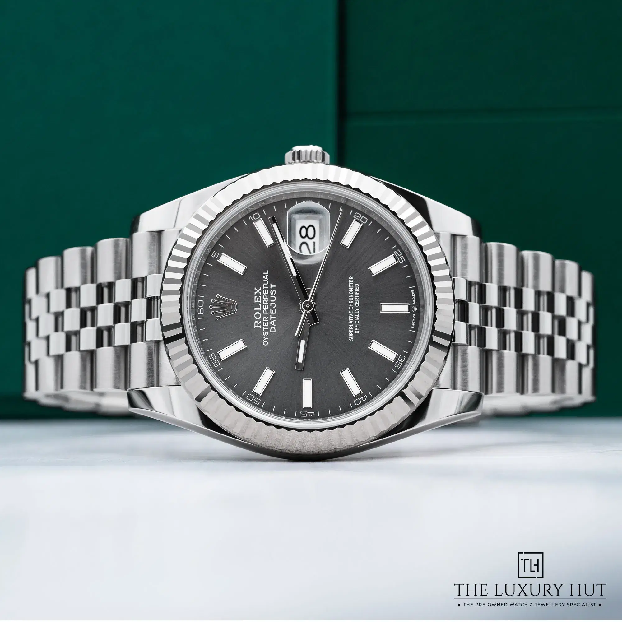 2026/02/80253a8b-611d-4c6c-92d5-916d2d468dc4Rolex_Datejust_41mm_Slate_Baton_Dial_52638-b.jpg.webp