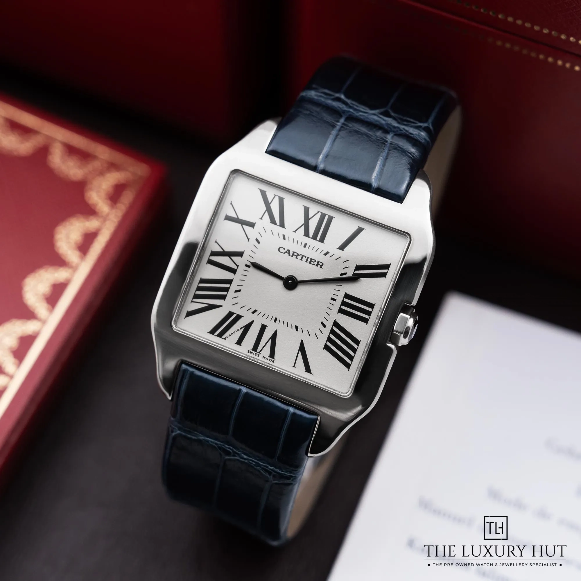 2026/02/81c09dd0-380a-43e7-af57-e39d3a73c9a3Cartier_Santos-Dumont_Gold_35mm_Silver_52669-bb.jpg.webp