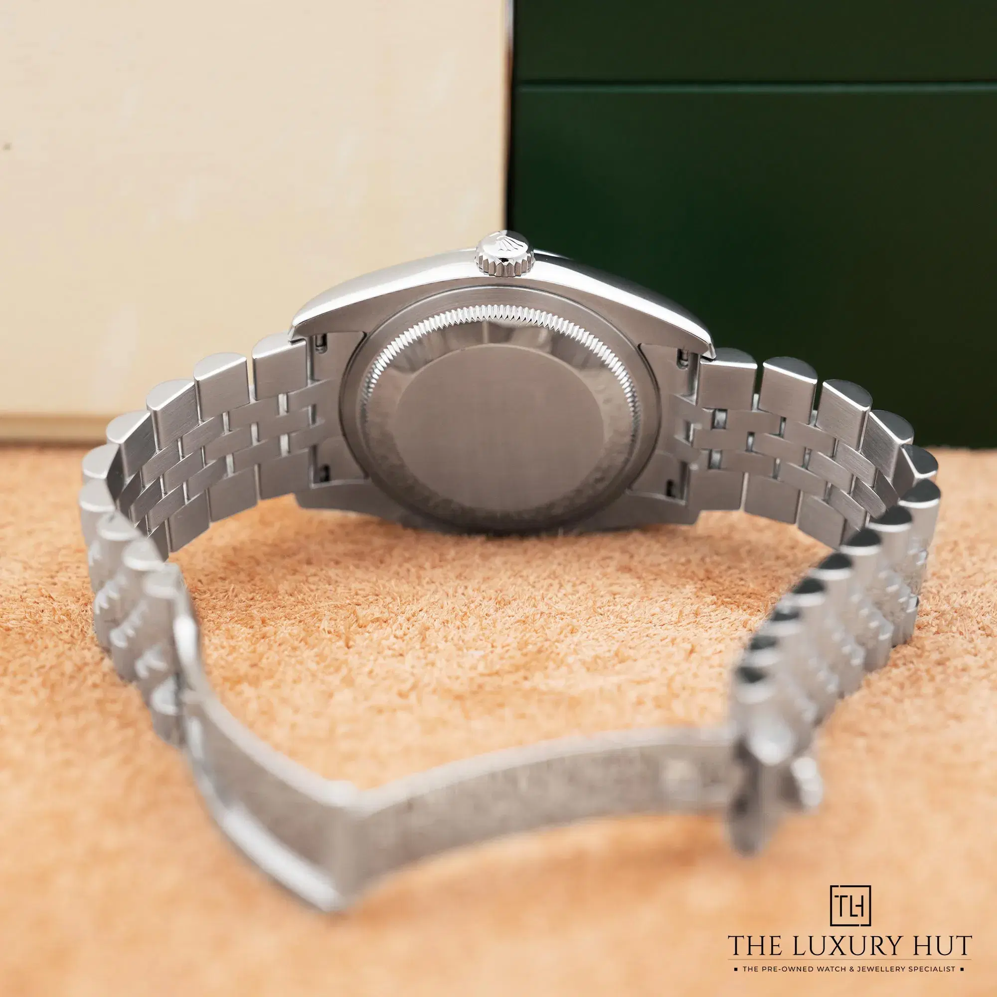 2026/02/a7a99324-ab8b-451f-a013-7c1aaebc2469Rolex_Datejust_36_Steel_MOP_Diamond_New_52559-c.jpg.webp