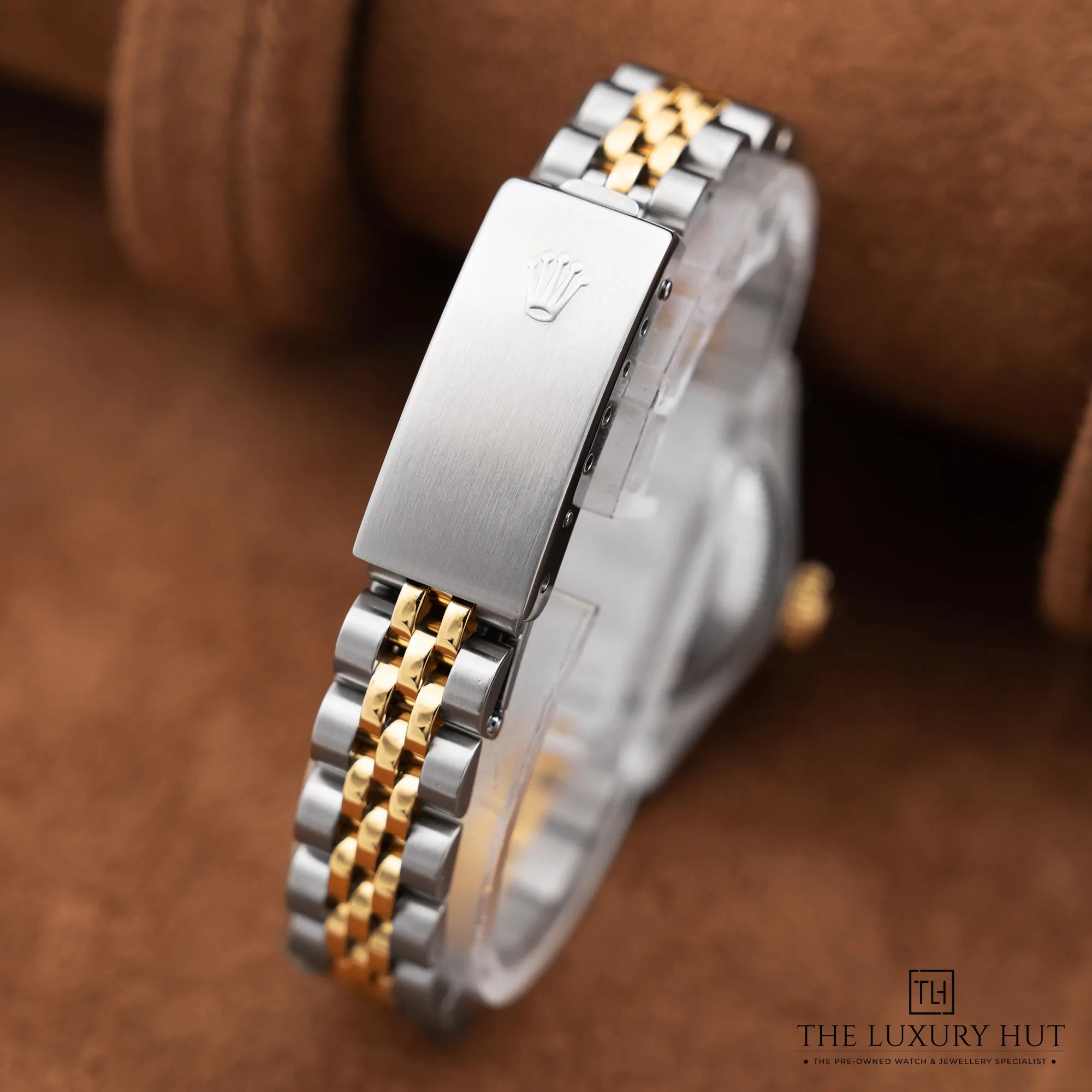 2026/02/d26650cf-a7d4-427e-a58c-cfb8939e002cRolex_Lady-Datejust_26mm_MOP_Diamond_Dial_52590-d.jpg.webp