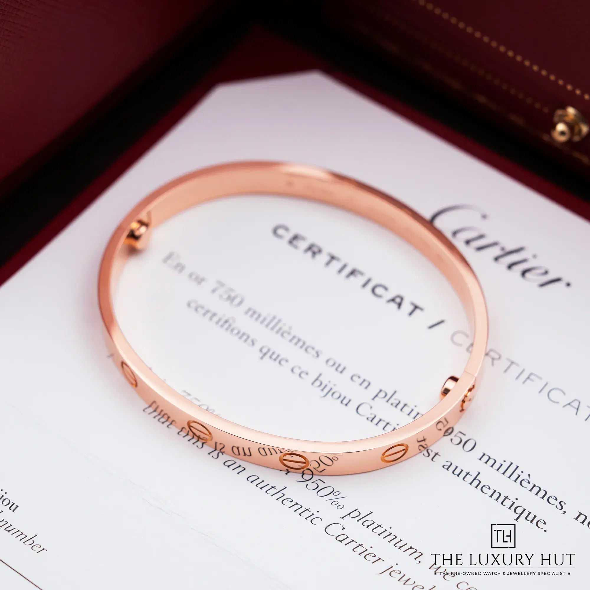 2026/02/e6ec8be2-a6c3-4de3-9bcb-4d9e4caad07dCartier_LOVE_Bracelet_Classic_Rose_Gold_LB839-c.jpg.webp