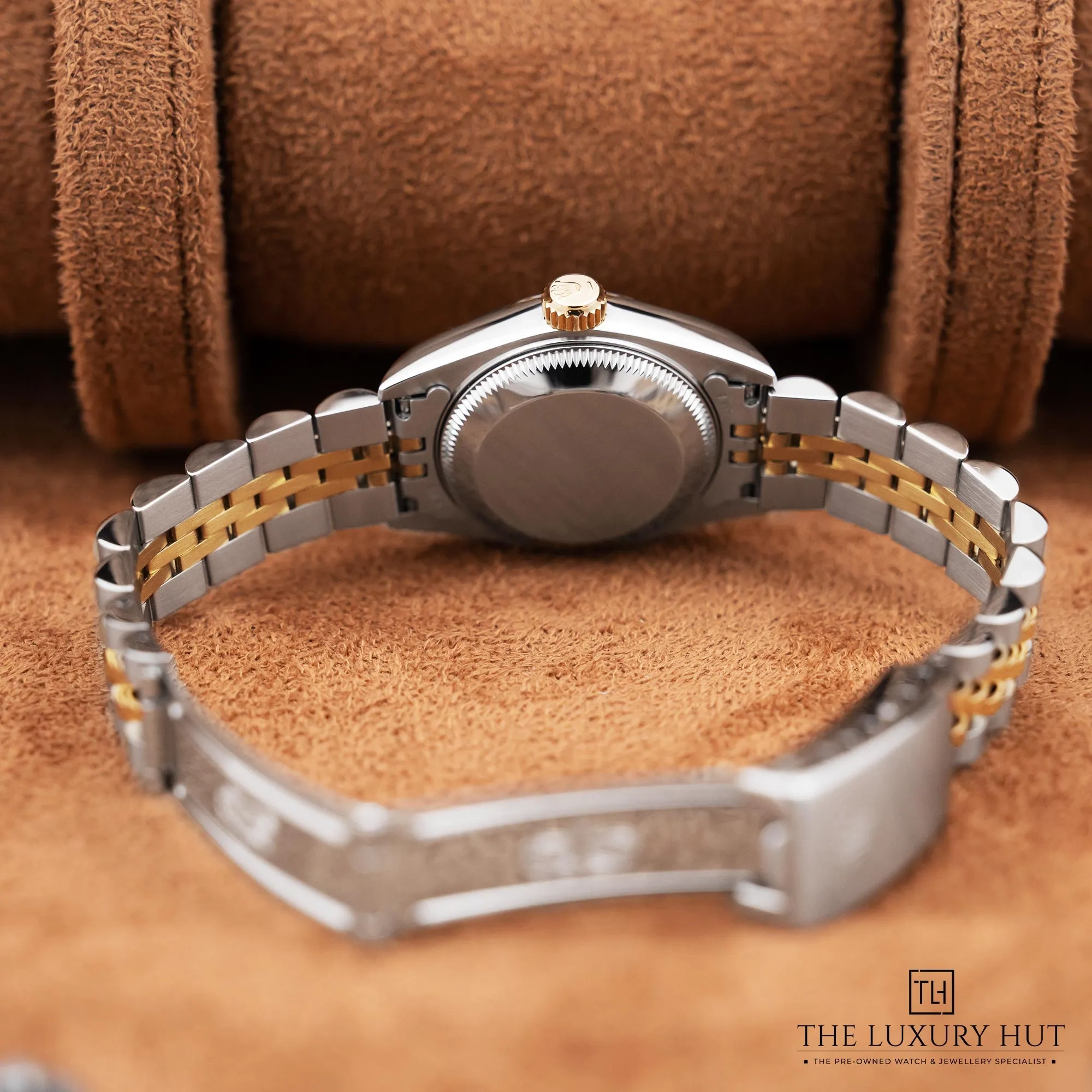 2026/02/fb3c8e35-c59c-4c3c-9895-d6046a5b6923Rolex_Lady-Datejust_26mm_Champagne_Dial_52605-c.jpg.webp