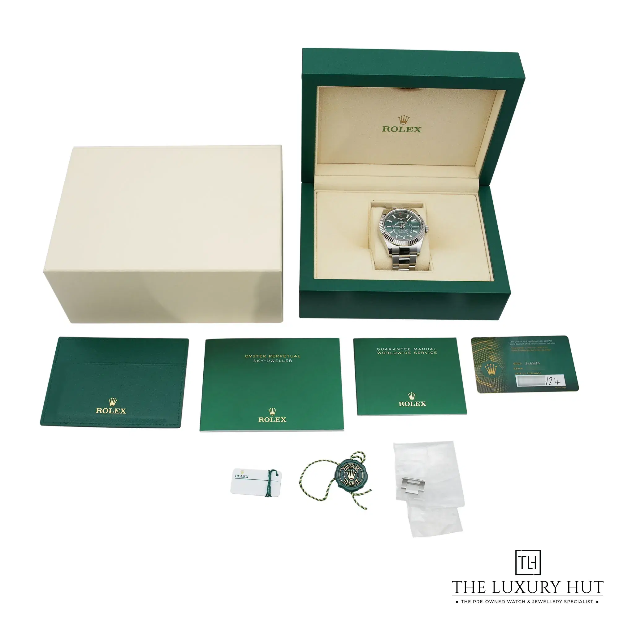2026/03/1d741748-08fe-4f85-b34f-09df56344365Rolex_Sky-Dweller_42mm_Mint_Green_Dial_LB864-f.jpg.webp