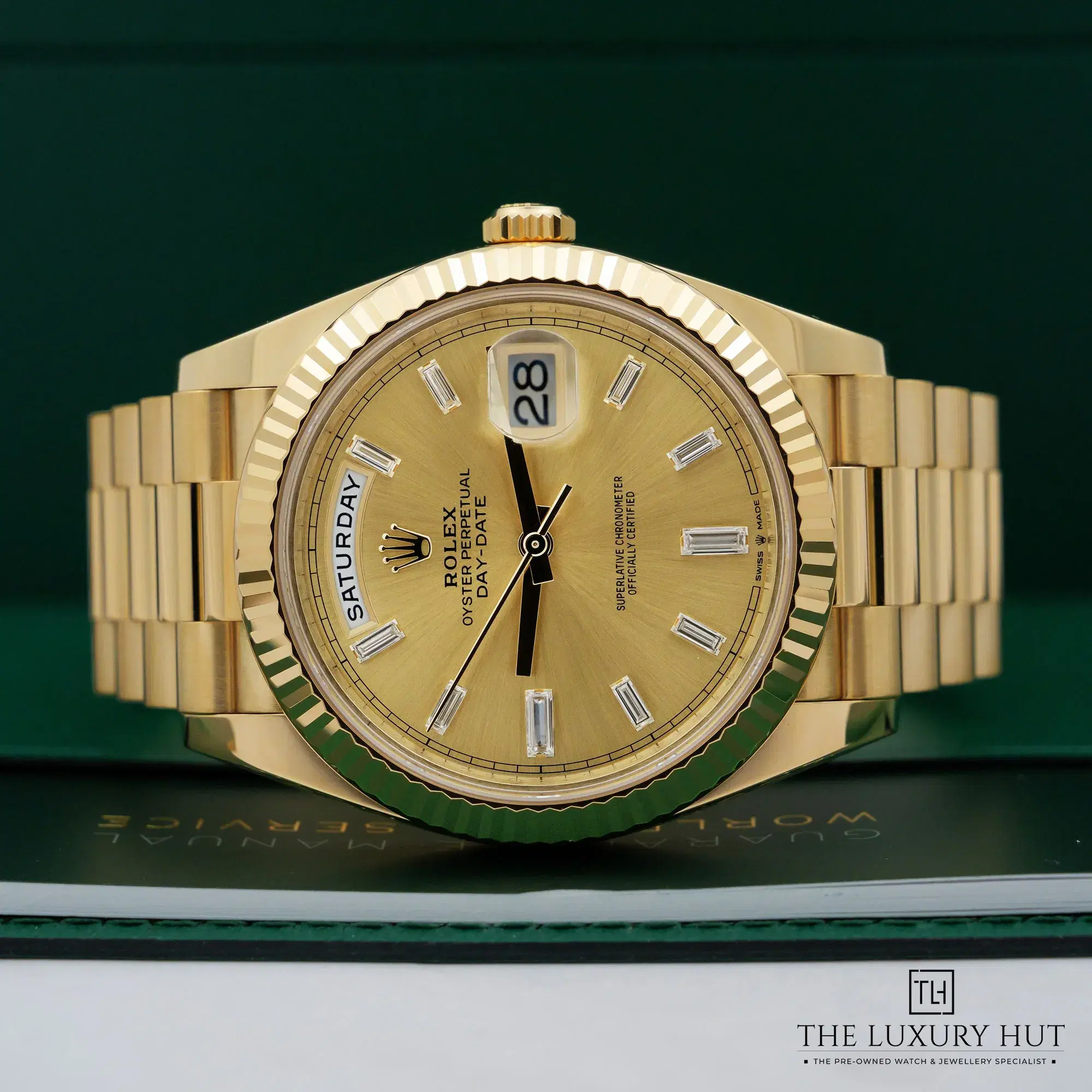 2026/03/210b293d-35fb-4981-be93-fc5a0168b749Rolex_Day-Date_40_Yellow_Gold_Champagne_Diamond_52766-c.jpg.webp