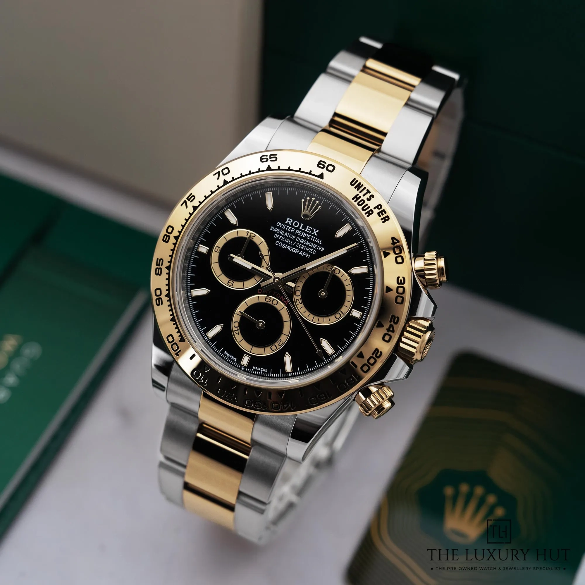 2026/03/22e56c51-a0f6-44d9-bdcf-5d51b737e327Rolex_Cosmograph_Daytona_40mm_Bi-Metal_Black_Dial_52656-b.jpg.webp