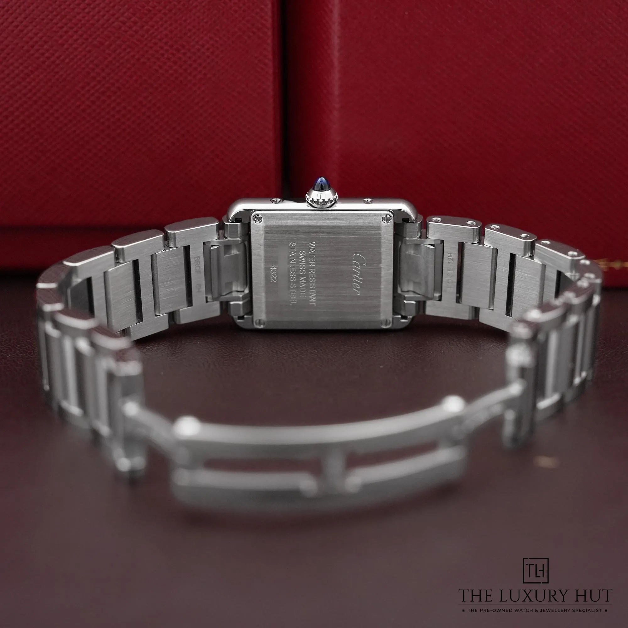 2026/03/26982592-6b6c-48ba-9ebb-e29f20006747Cartier_Tank_Must_Small_Steel_Silver_Dial_52760-c.jpg.webp
