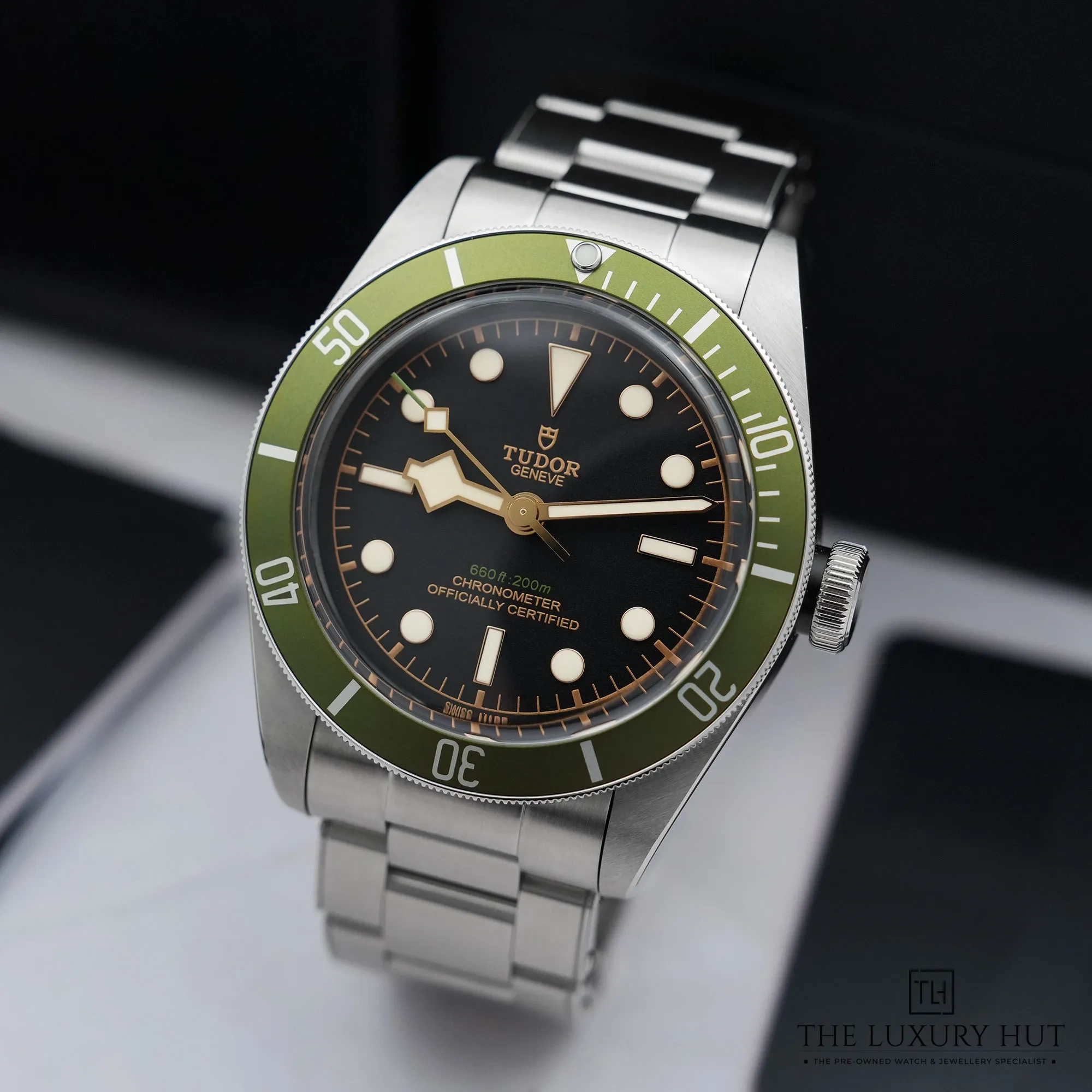 2026/03/33b4d2ab-92fe-4f41-a7cd-44dfdf4df815Tudor_Black_Bay_Harrods_Steel_41mm_Black_52790-b.jpg.webp