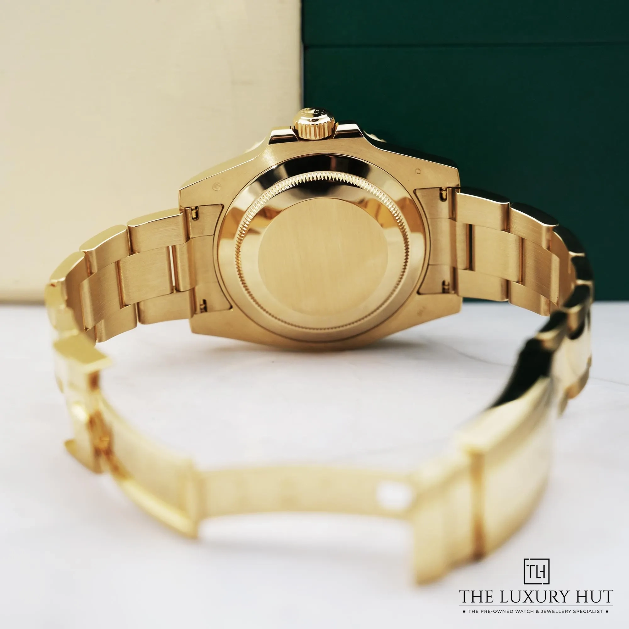 2026/03/33fff196-eb61-4379-a853-7cb0481d7797Rolex_Submariner_Date_Yellow_Gold_40mm_Blue_52755-c.jpg.webp