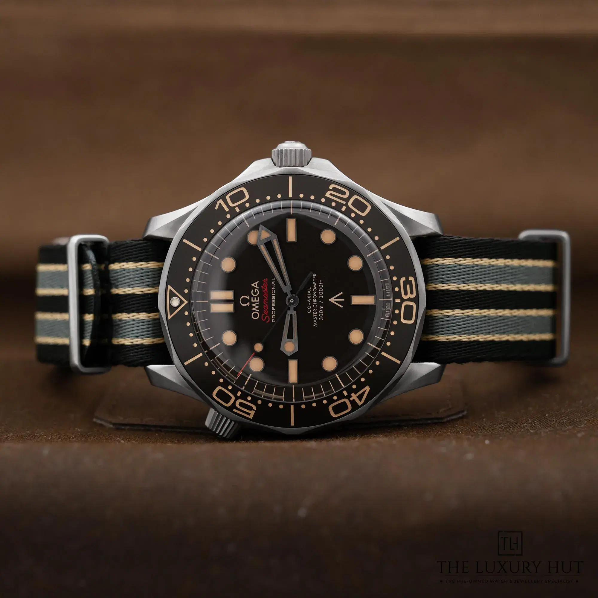 2026/03/34f4914d-6d4c-4e8f-9a88-b285dff8f028Omega_Seamaster_Diver_300M_James_Bond_52738-ff.jpg.webp