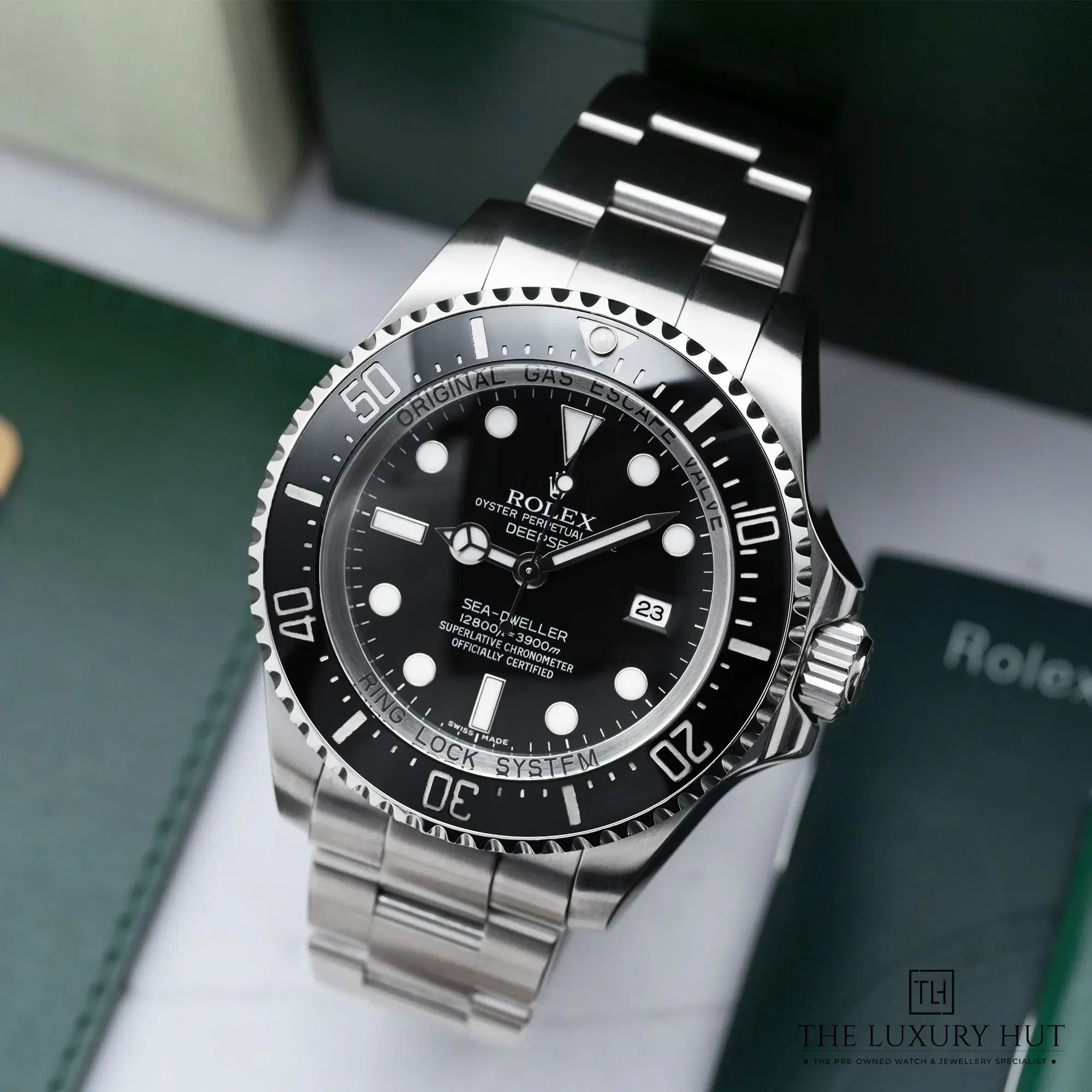 2026/03/3849182d-c959-43ed-9c67-bed0a92420b6Rolex_Sea-Dweller_Deepsea_Steel_44mm_Black_Dial_52789-b.jpg.webp