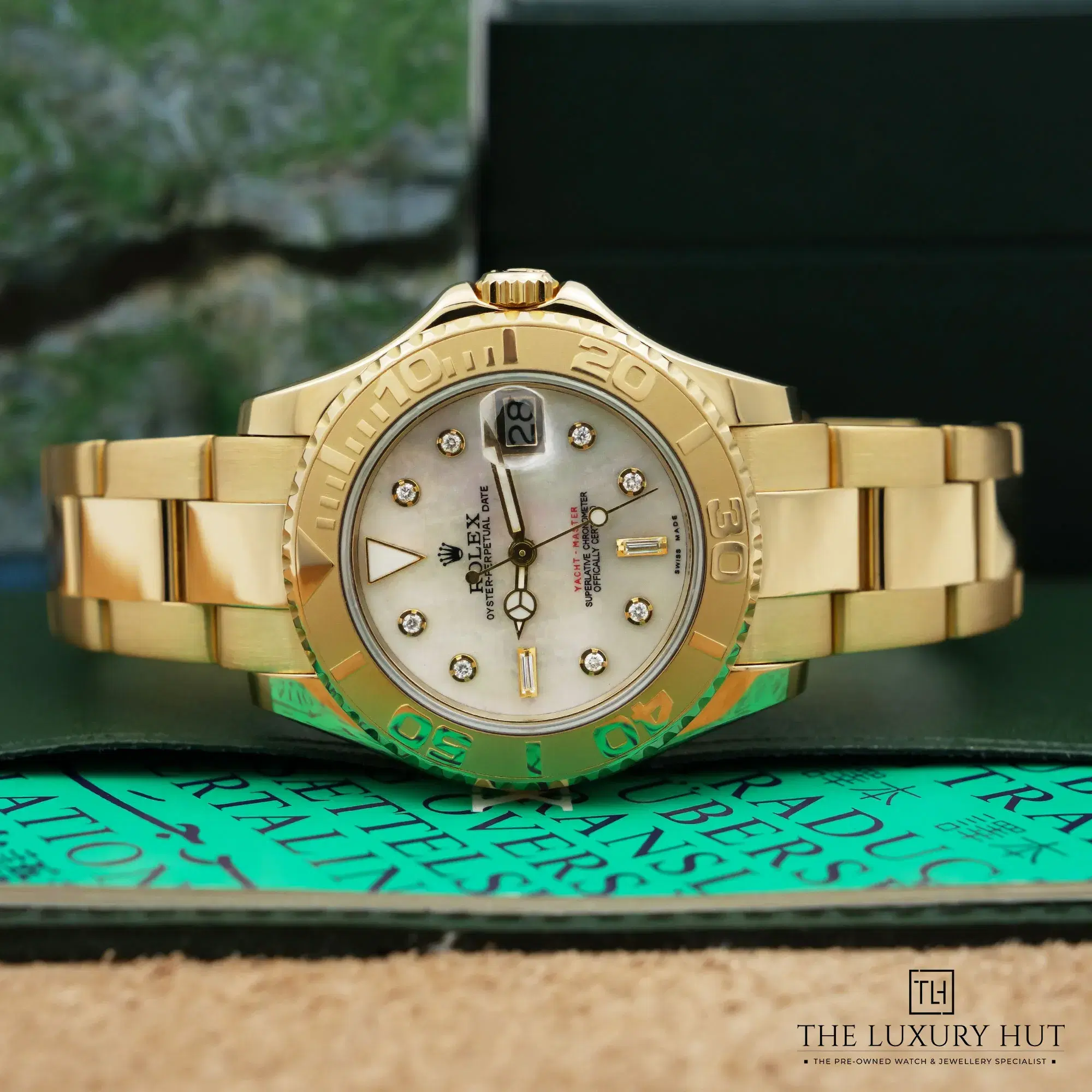 2026/03/3cb529ec-8297-4d9d-b973-c48a0c467fccRolex_Yacht-Master_18ct_Yellow_Gold_MOP_52718-c.jpg.webp