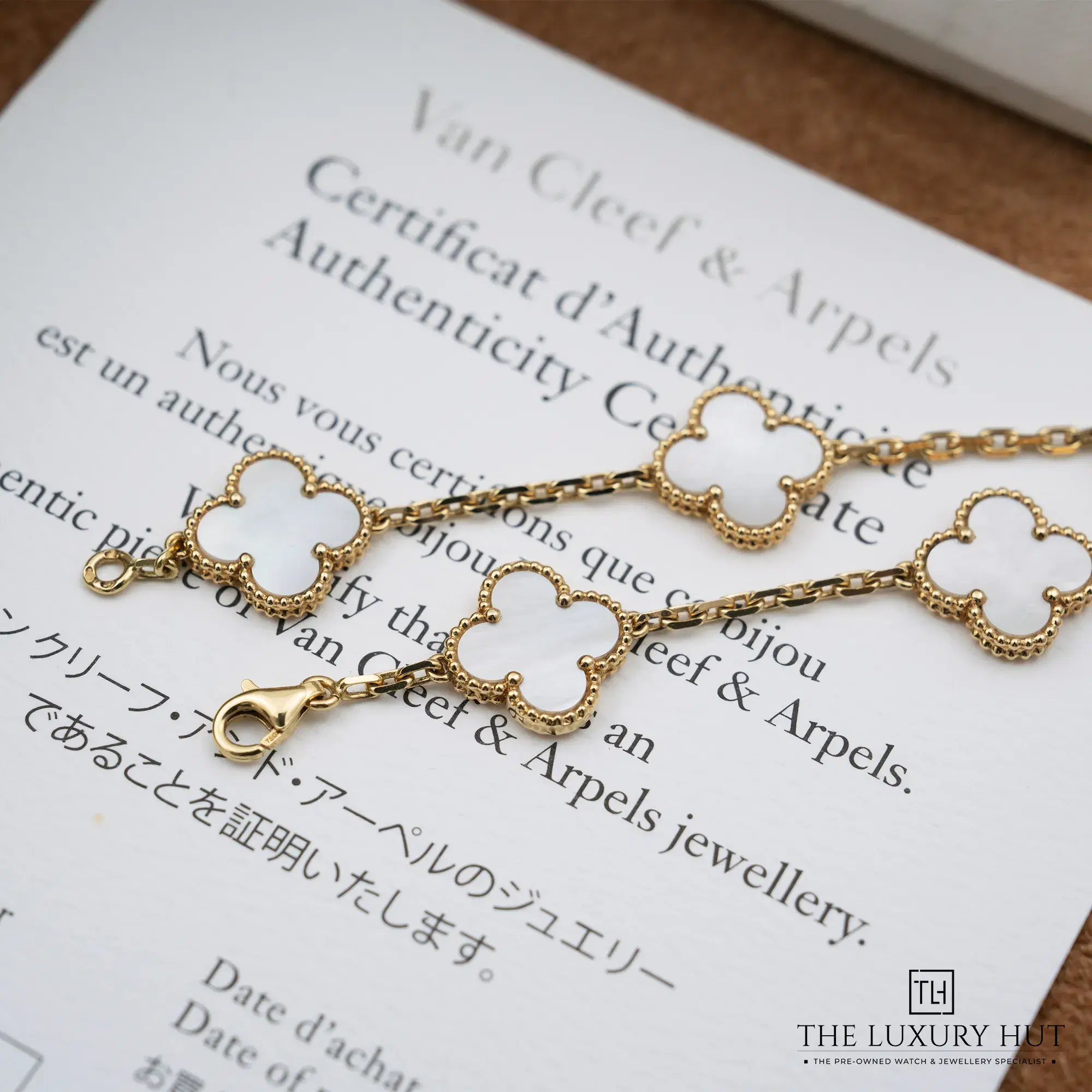 2026/03/3e71d8fc-a1da-45fb-a708-58abe535931dVan_Cleef_Arpels_Vintage_Gold_MOP_Bracelet_52744-c.jpg.webp