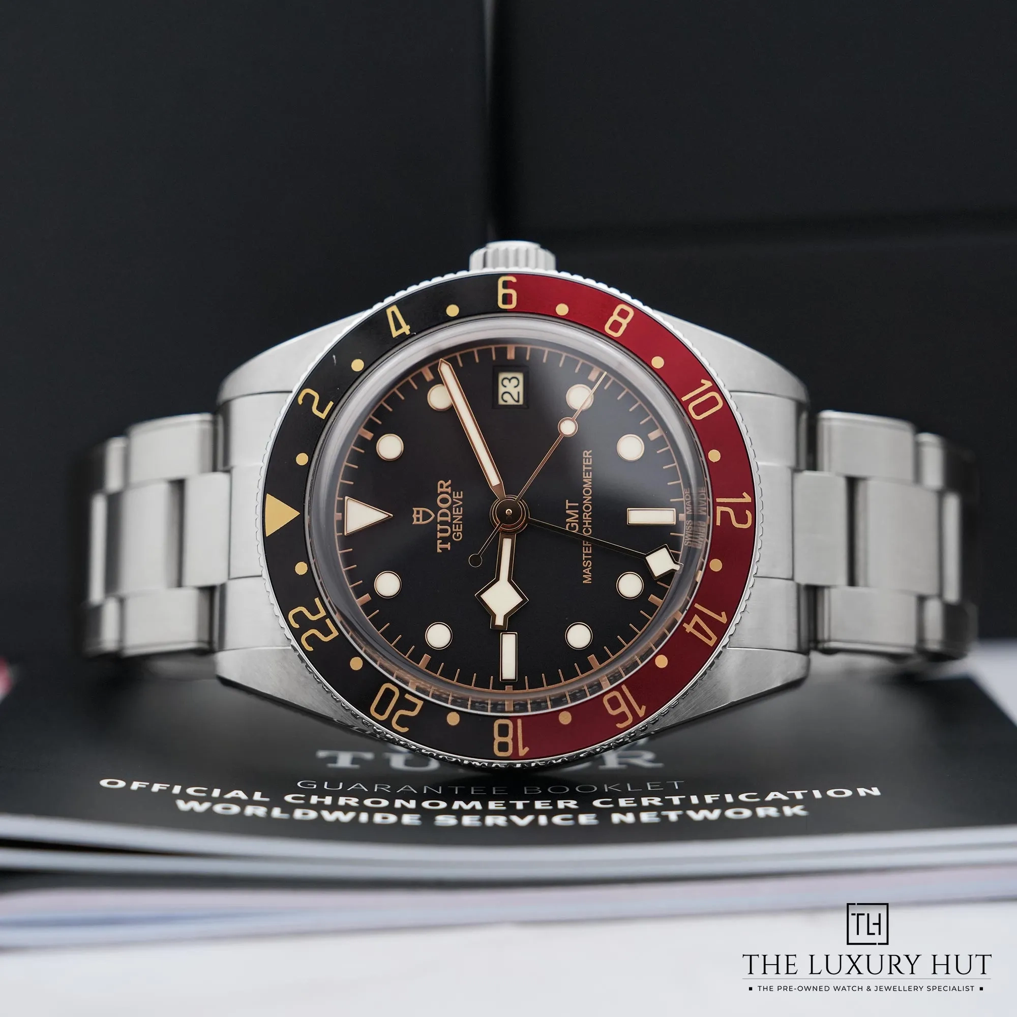 2026/03/43ad4b0c-1f8f-4f5a-bda6-b75229c72e51Tudor_Black_Bay_58_GMT_Steel_39mm_Black_52726-d.jpg.webp