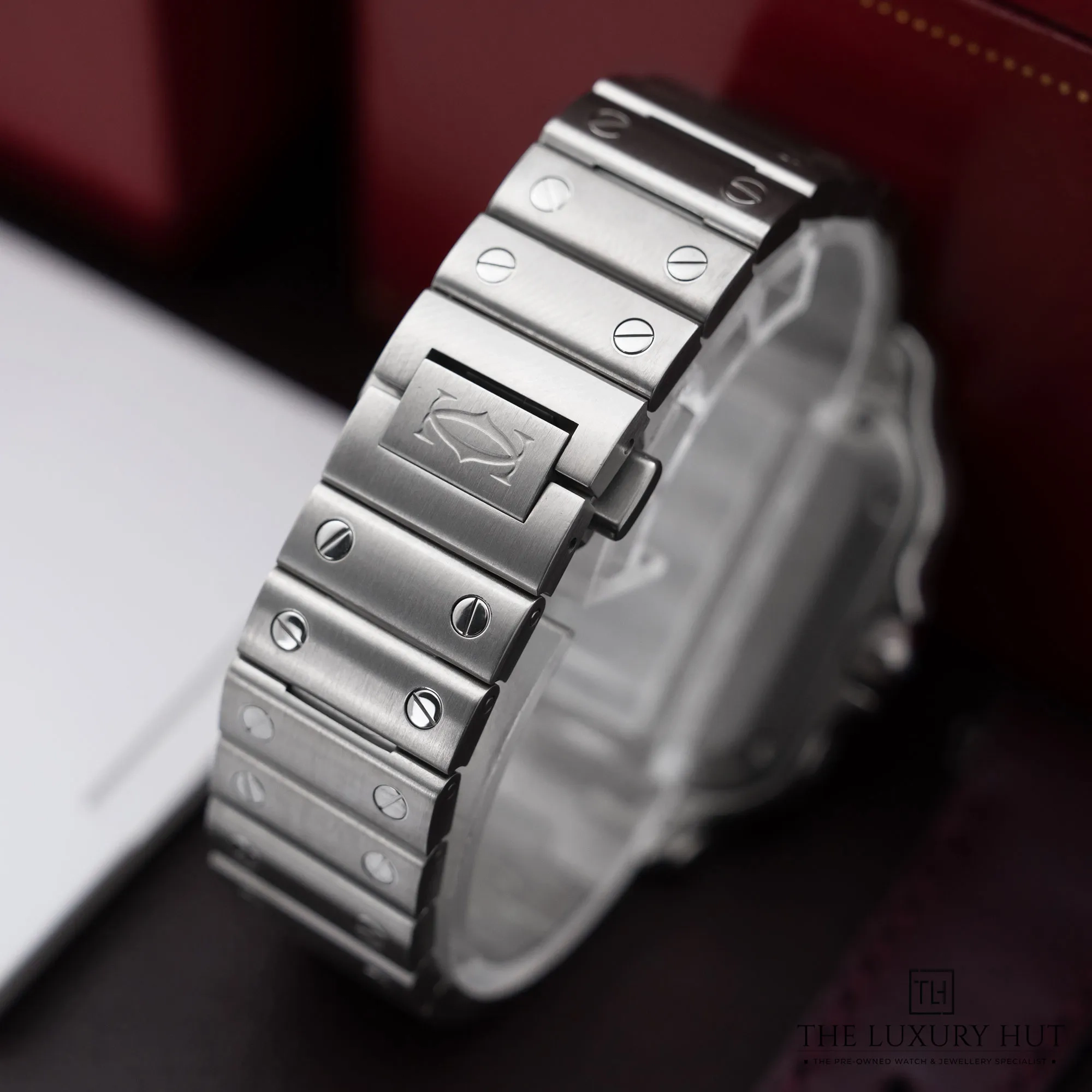 2026/03/587c9b71-b816-4037-ab85-13f14ff8222dCartier_Santos_De_Cartier_Medium_Silver_RAJ007-e.jpg.webp