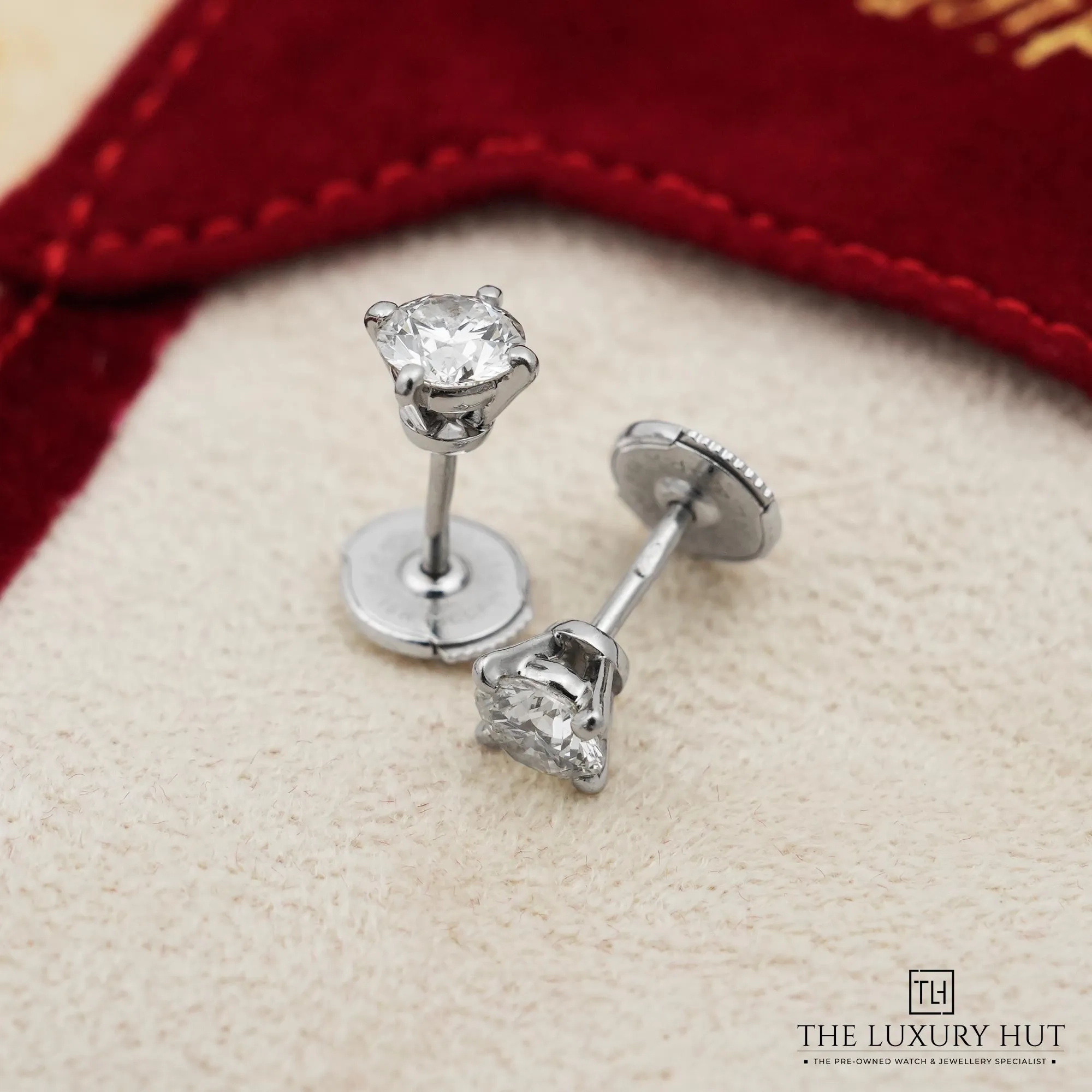 2026/03/5b1d6279-f231-4c91-b7a5-bfefc12bbc31Cartier_Platinum_Diamond_Stud_Earrings_LB870-c.jpg.webp