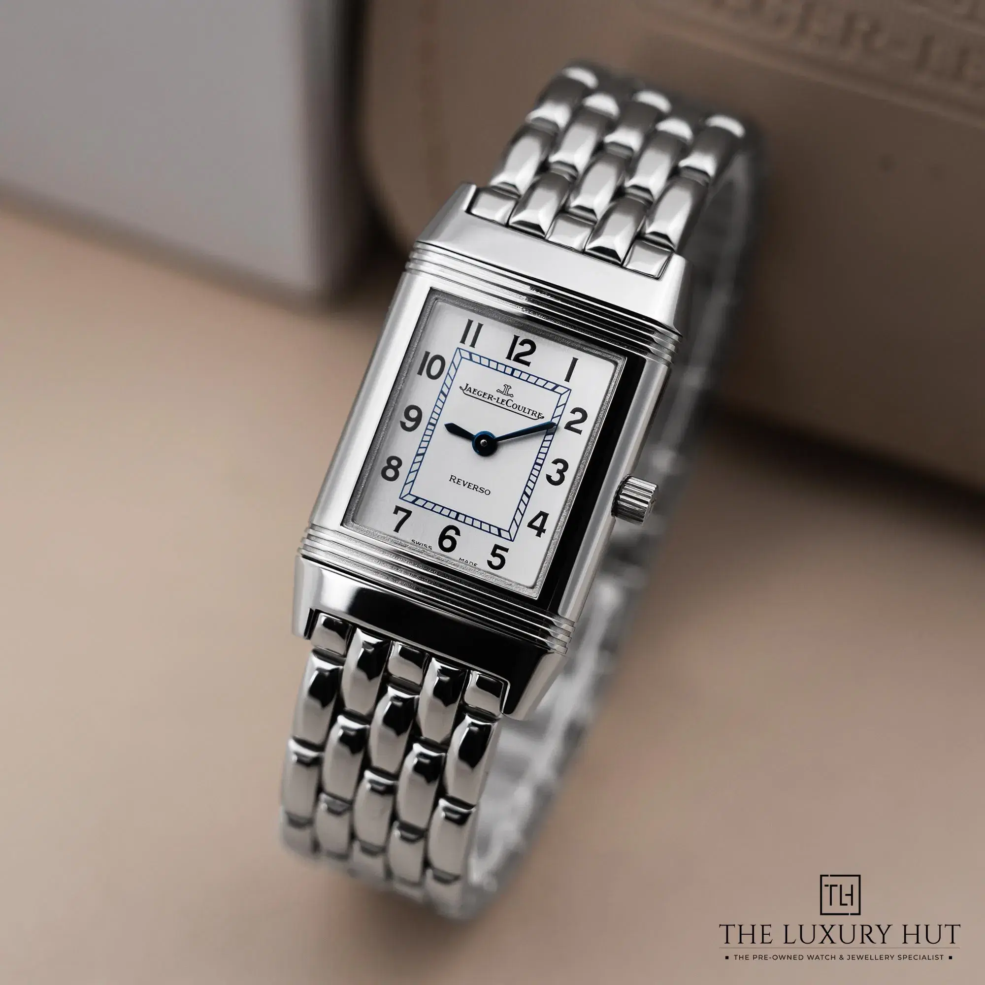 2026/03/5d468f46-7bd6-4599-a661-5476a8374c5fJaeger-LeCoultre_Reverso_Lady_Steel_33_Silver_Arabic_52697-b.jpg.webp