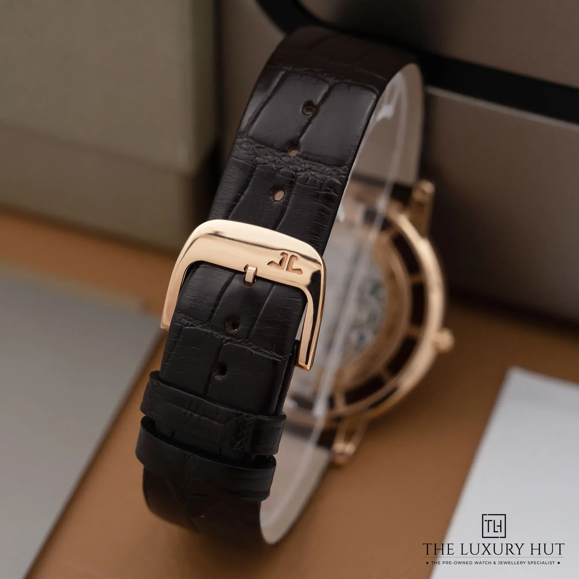 2026/03/6636f182-9603-4574-b69d-a318a077f592JLC_Master_Ultra_Thin_Limited_Edition_Rose_Gold_LB857-e.jpg.webp