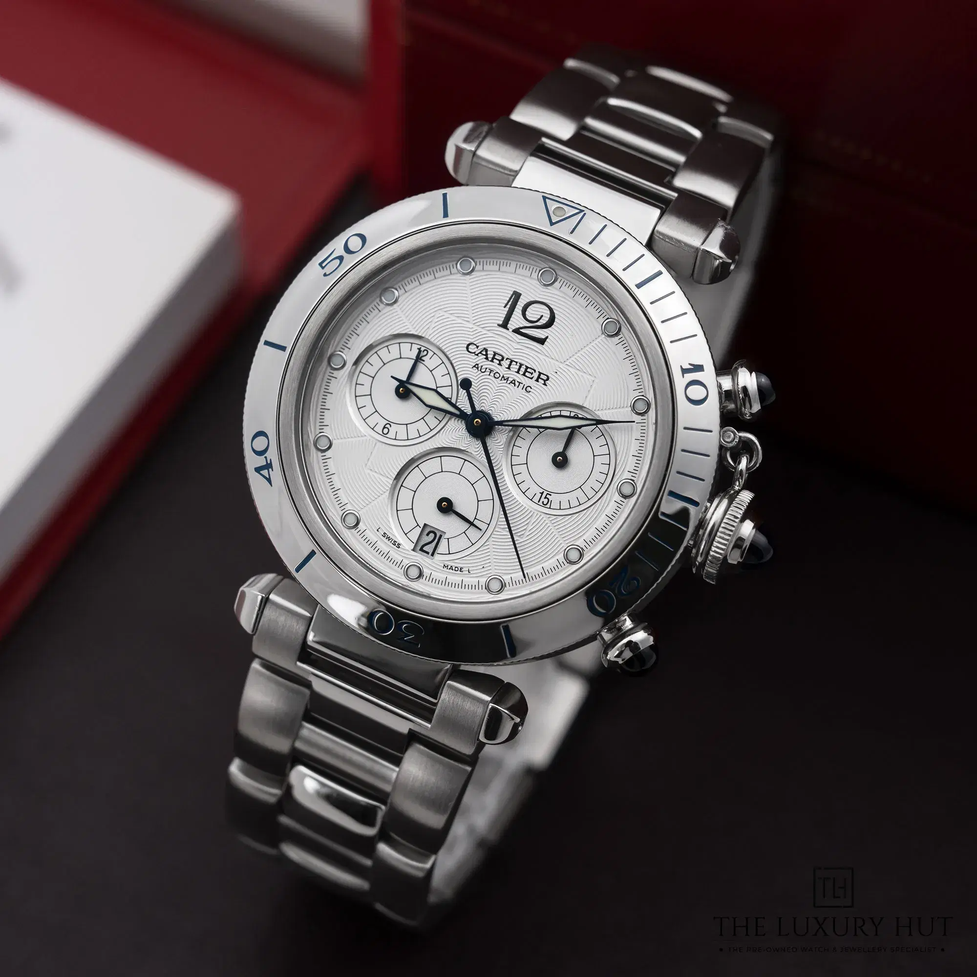 2026/03/70b8dac3-ac62-44dc-afcb-1bd619355eebCartier_Pasha_Seatimer_Chronograph_Silver_Guilloche_52650-b.jpg.webp