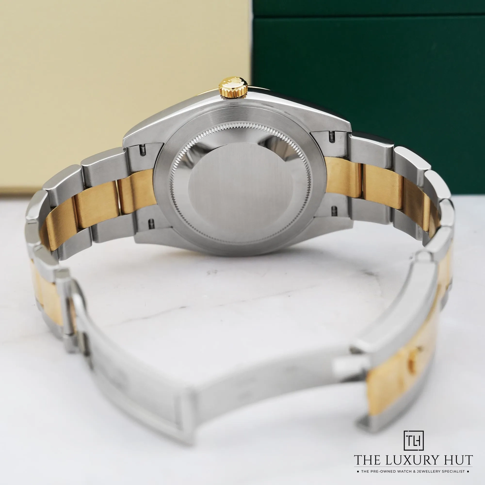 2026/03/71062af7-dd6a-4ae8-b9ba-8702f3d75a48Rolex_Datejust_41mm_Bi-Metal_Grey_Wimbledon_52793-c.jpg.webp