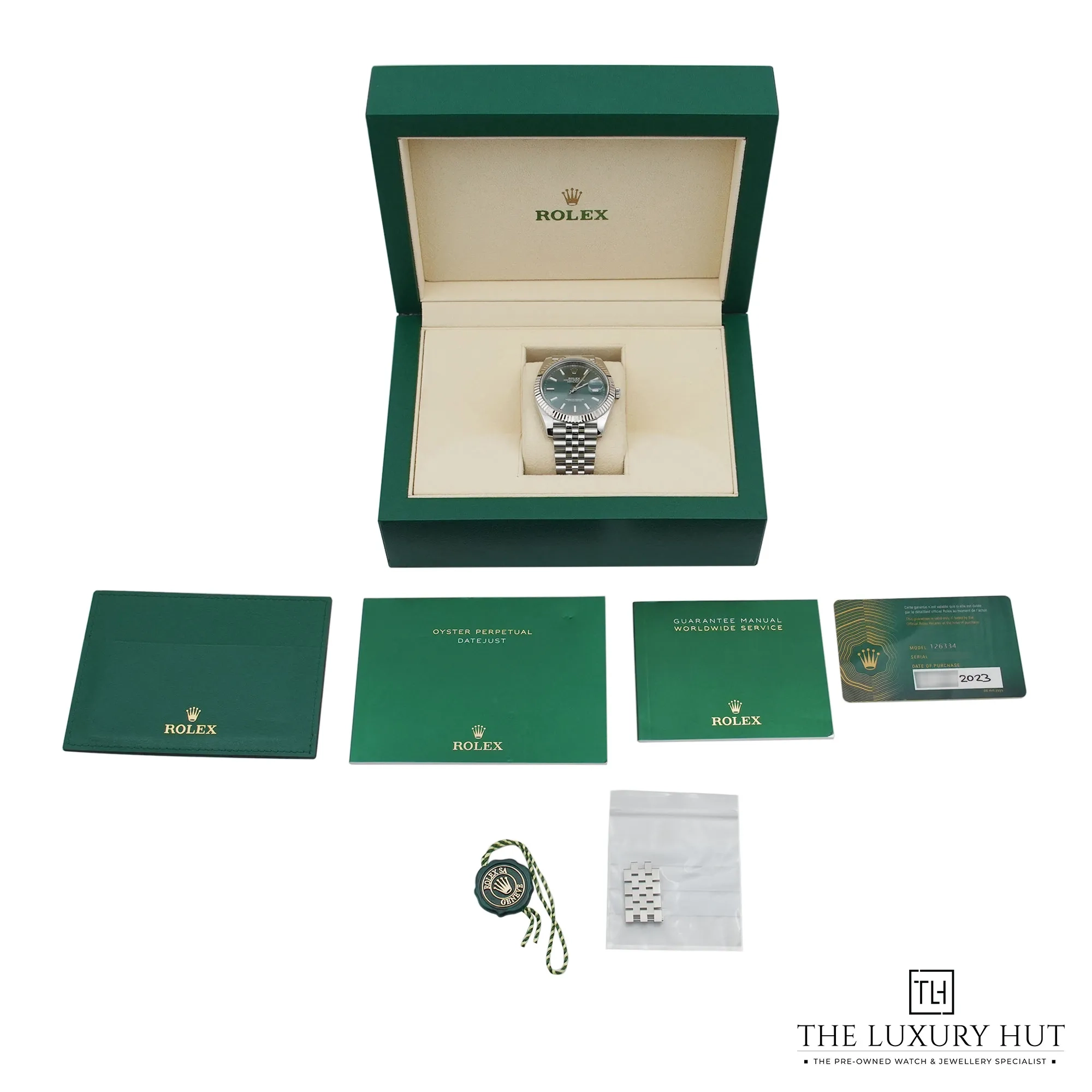 2026/03/747e565a-4dc9-4353-97c8-a84f5dbcf6d4Rolex_Datejust_41_Mint_Green_Baton_Dial_52775-e.jpg.webp